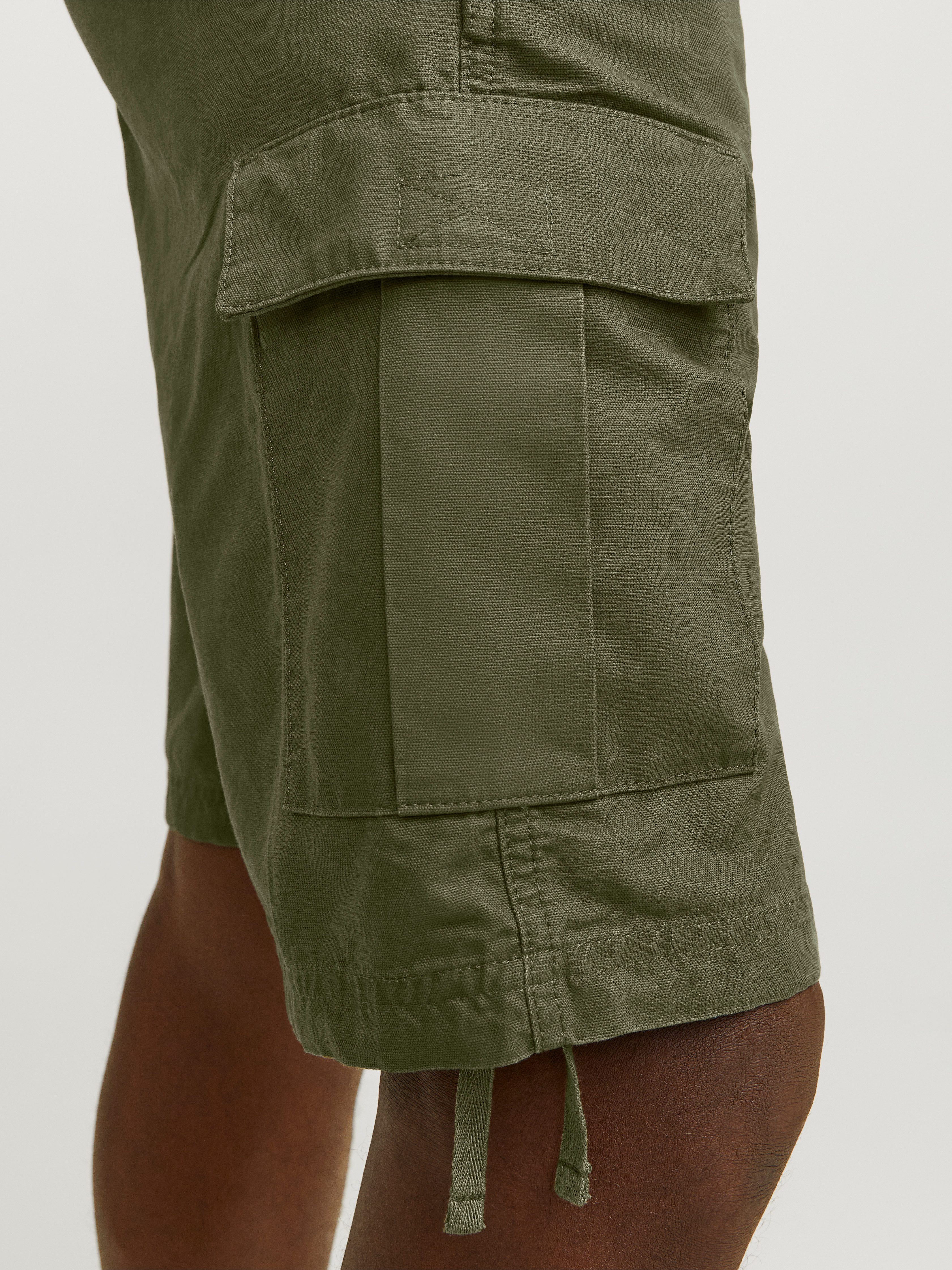 Jack & Jones Cargoshorts JPSTCOLE BARKLEY JJCARGO SHORTS SN mit Cargo Taschen