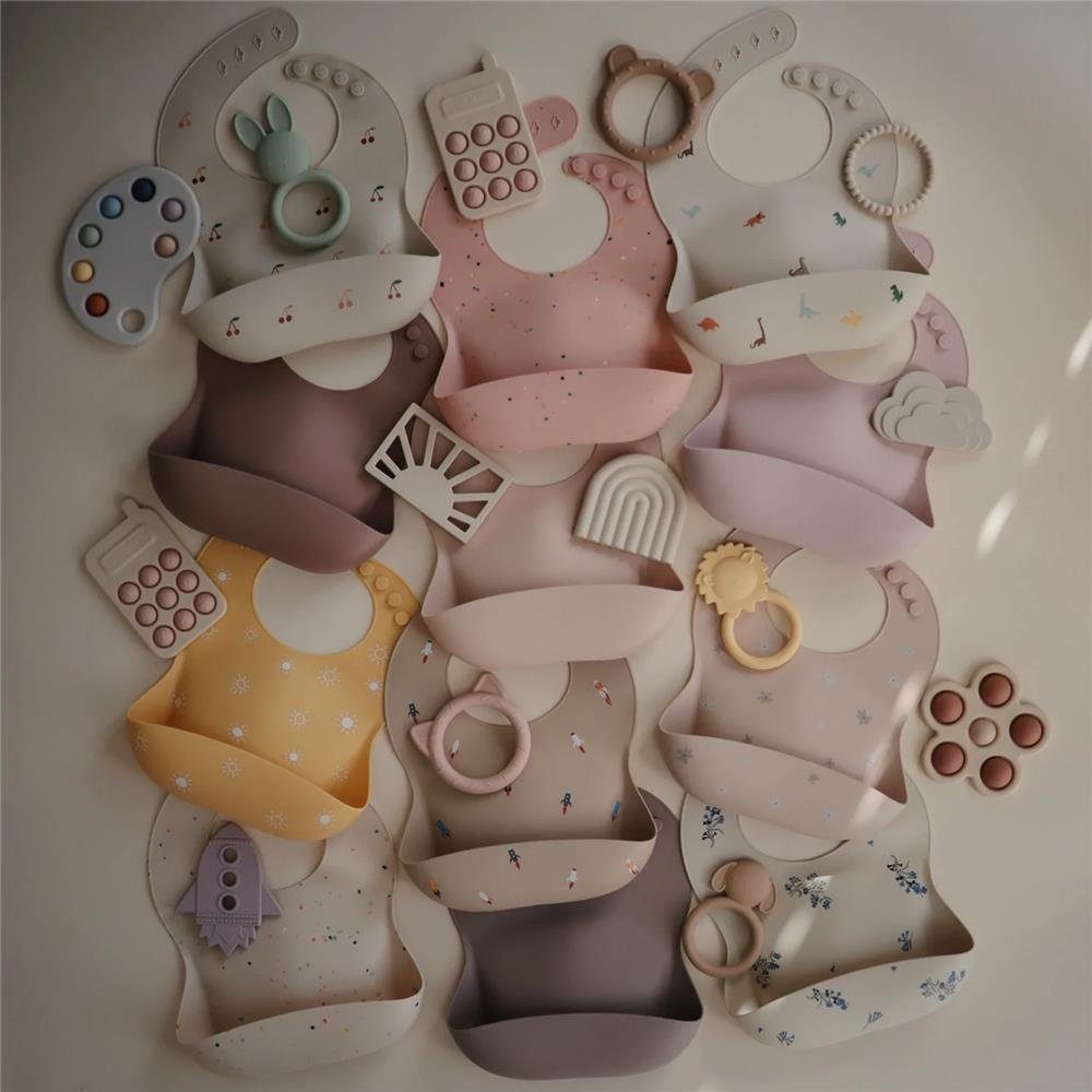 Mushie Lätzchen Silikon Daisy