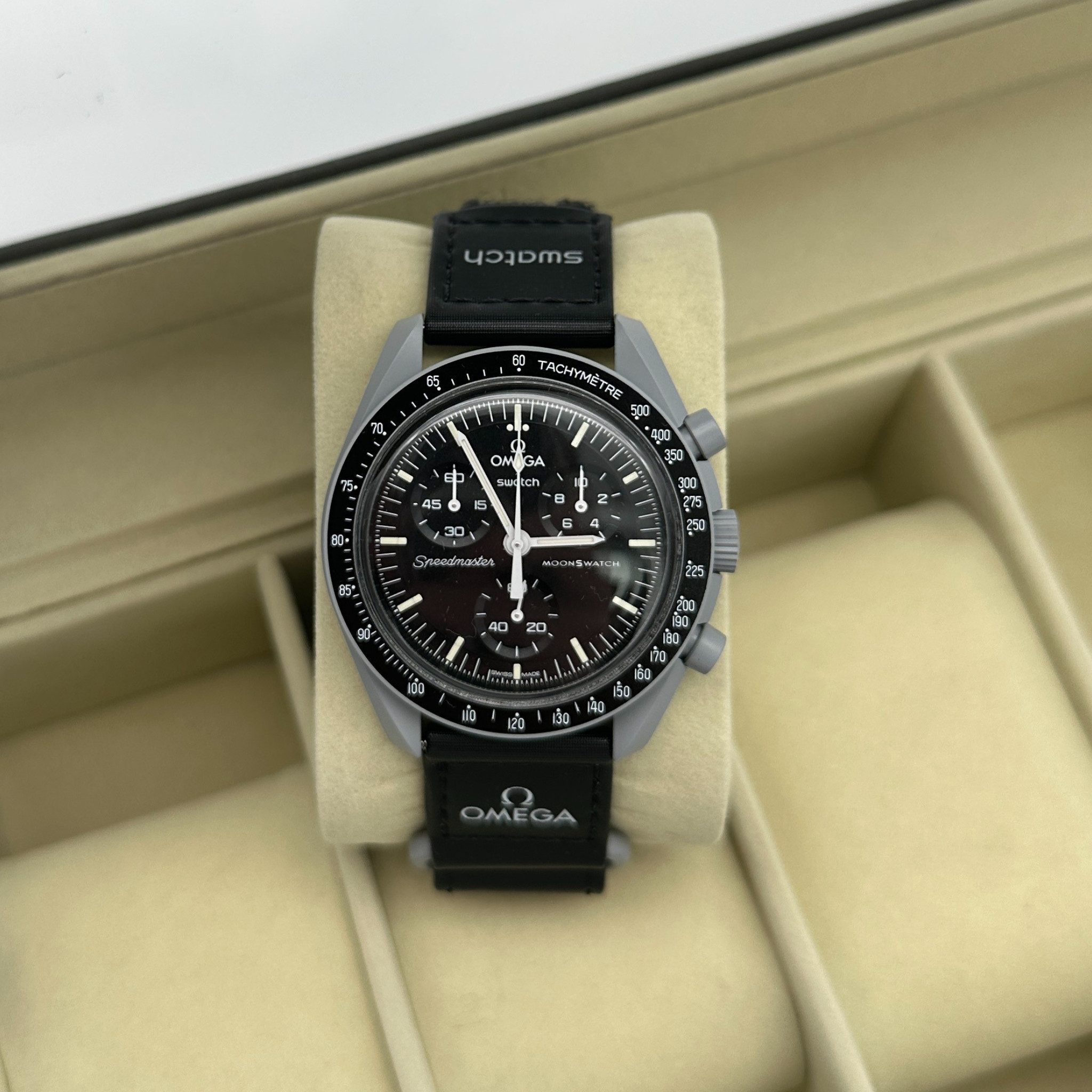 Chronograph Swatch Omega Moonswatch Mission to the Moon Mission to Moon, S033M100