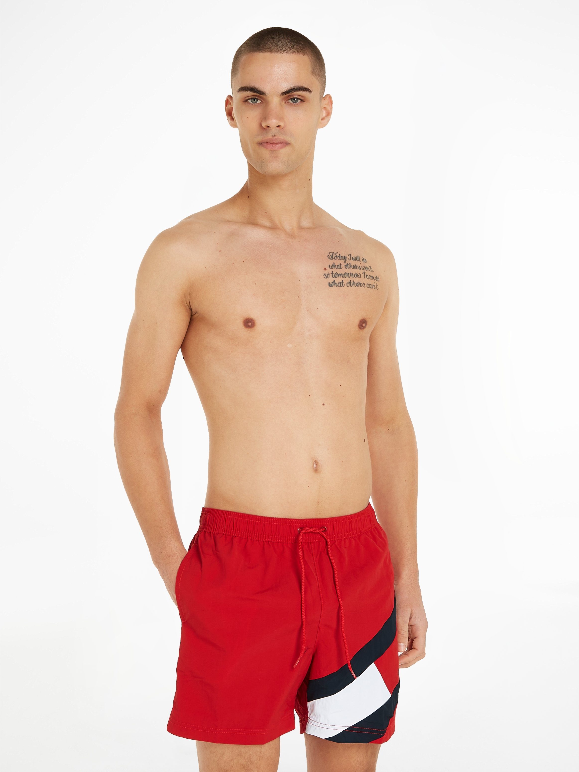 Badeshorts DRAWSTRING Markenlabel mit Swimwear SF Hilfiger Hilfiger Primary-Red MEDIUM Tommy Tommy
