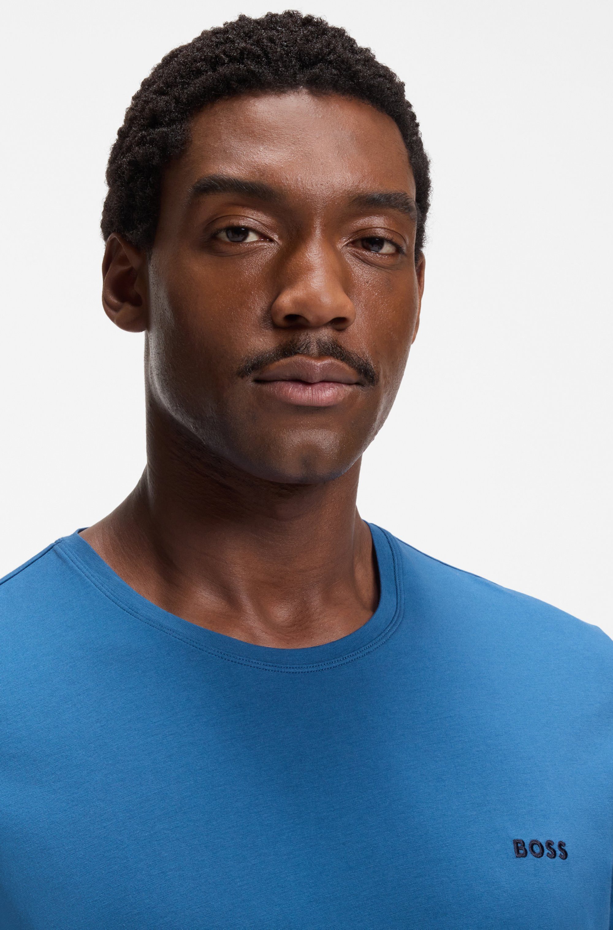 BOSS T-Shirt Mix&Match T-Shirt R mit Logostickerei