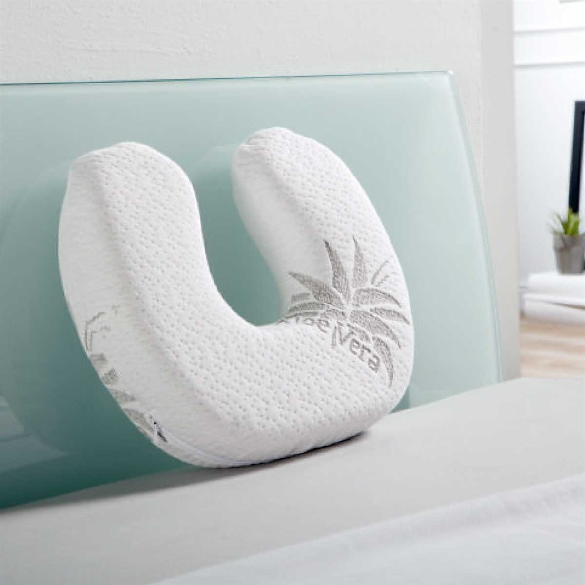 Bestlivings Nackenstützkissen, Bezug: Polyester mit Aloe Vera Veredelung, Nackenhörnchen (30x35cm), Nackenkissen mit Memory-Effekt