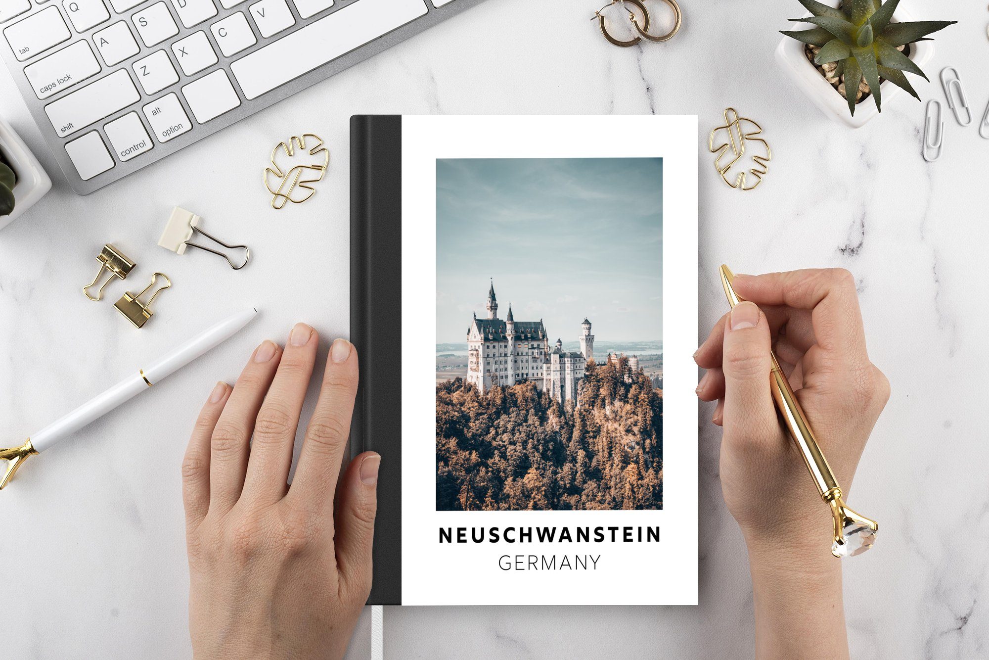 - MuchoWow Notizheft, Notizbuch Wald, Merkzettel, Journal, Tagebuch, Haushaltsbuch Deutschland - 98 Seiten, Schloss A5,