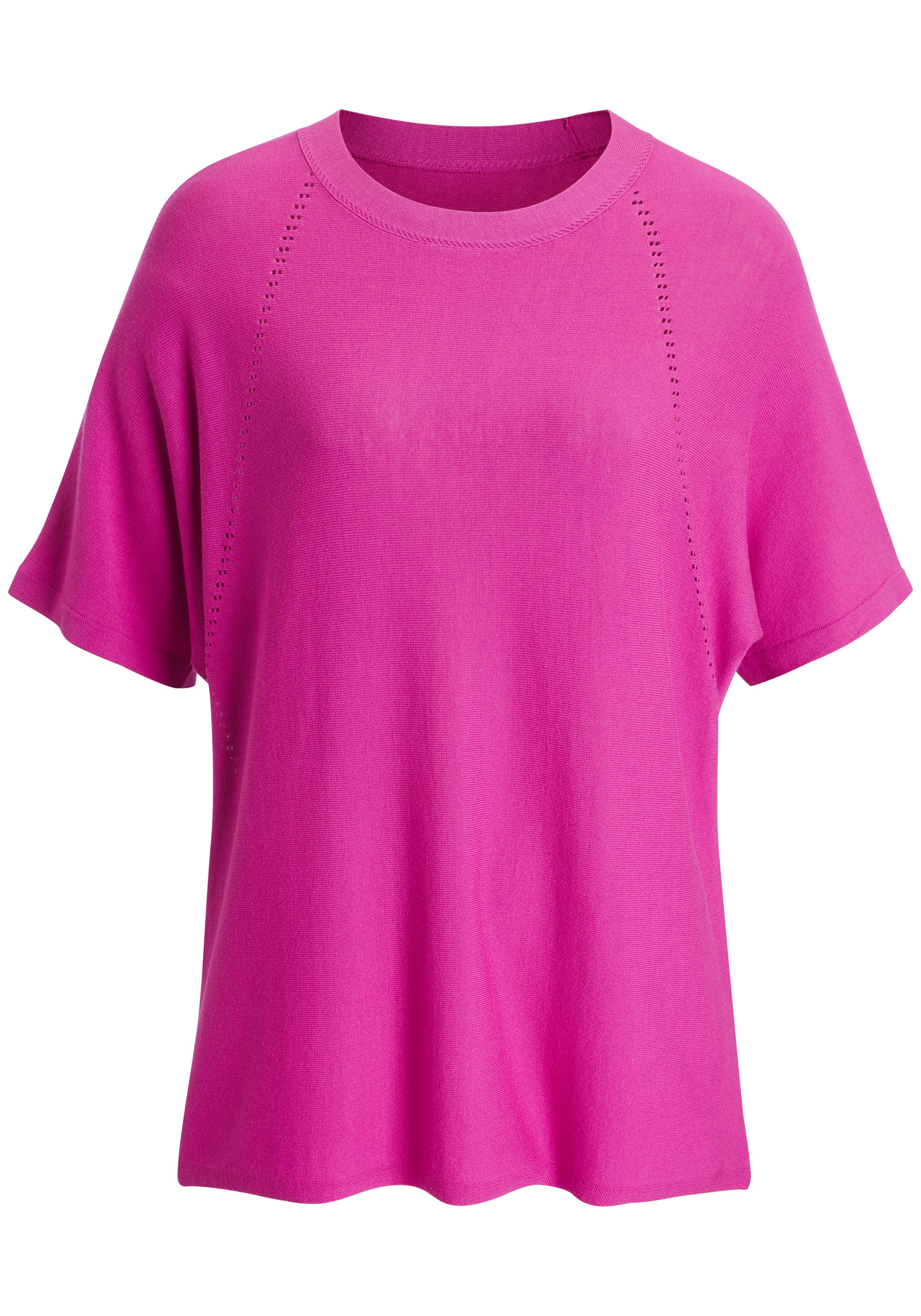 Kurzarmshirt mit sommerlichem Lochstrickmuster
