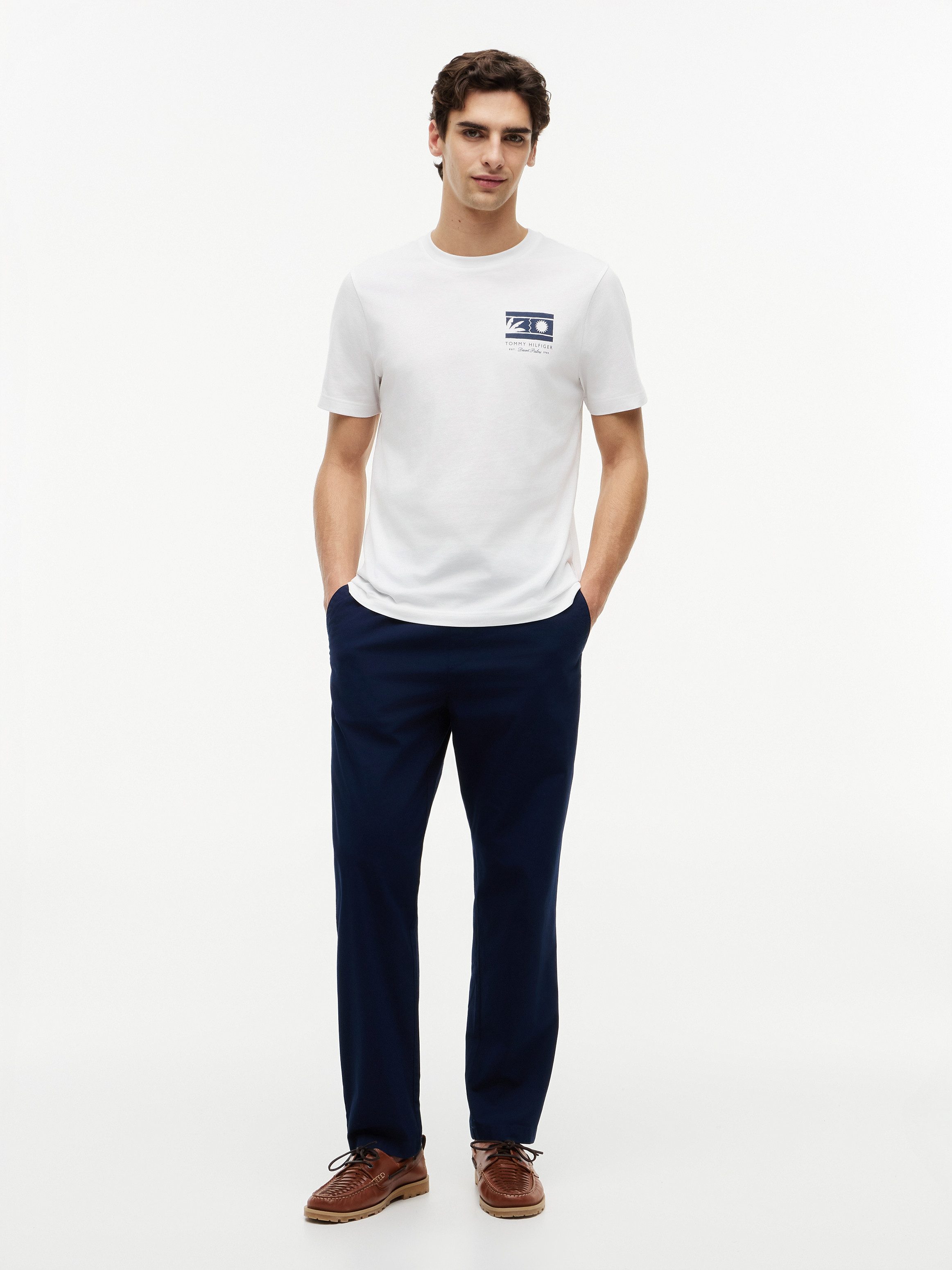 Tommy Hilfiger T-Shirt MONO SUN GRAPHIC REGULAR TEE aus Jersey mit Logo-Grafik – Bild 4 von 5