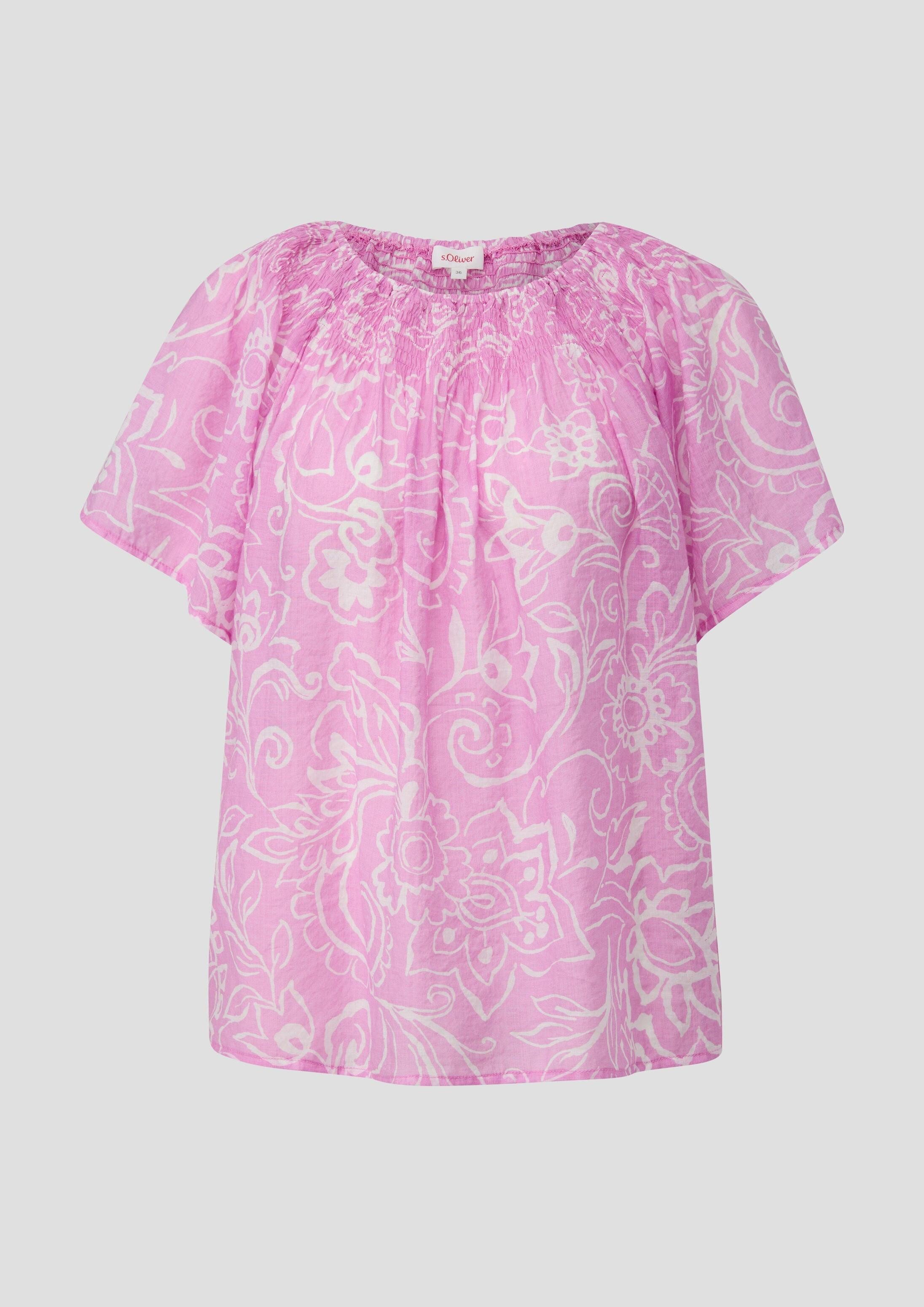 s.Oliver Kurzarmbluse Bluse Gemusterte Bluse im Relaxed Fit mit Smok-Detail