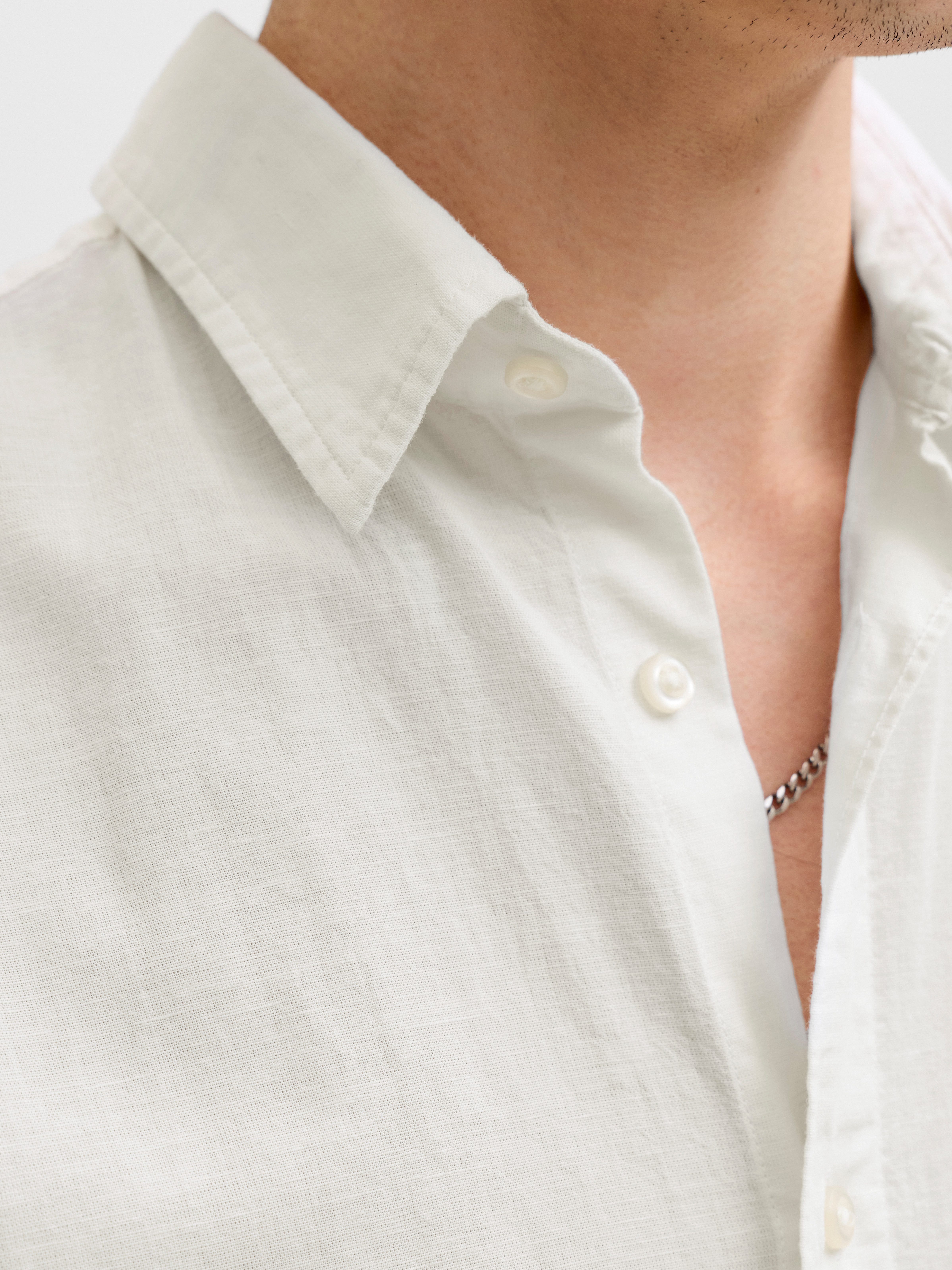 Jack & Jones Kurzarmhemd JJEBREEZE LINEN BLEND SHIRT S/S SN mit Leinen