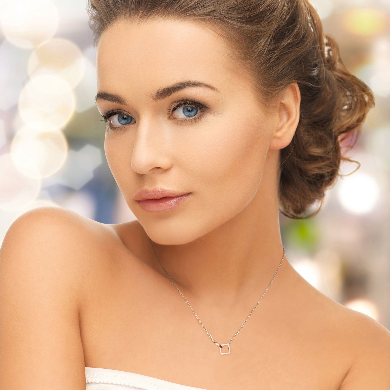 Morella Kette mit Anhänger Halskette Damenkette (1-tlg), Silberne Kette mit Kreis und Dreieck, im Samtbeutel