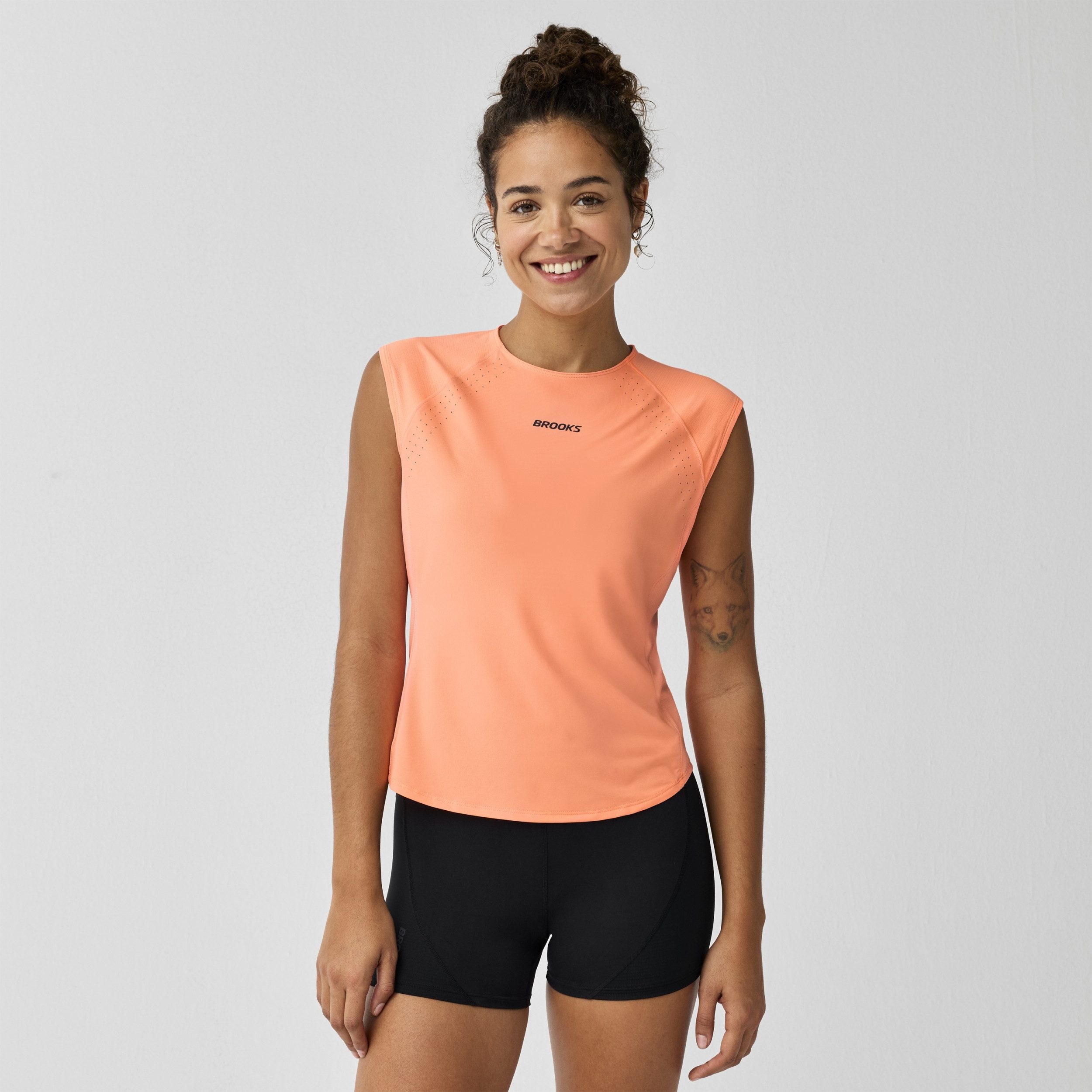 Brooks T-Shirt Dash Cooling Damen Short Sleeve Cyber Peach