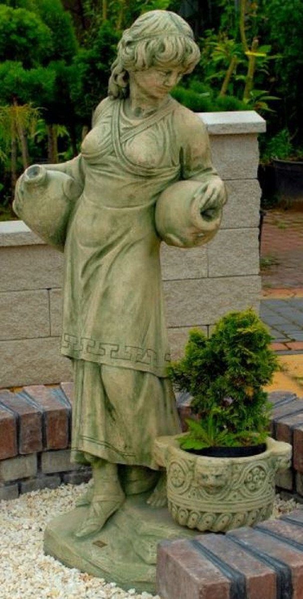 Casa Padrino Skulptur Jugendstil Wasserspeier Skulptur Frau mit Krügen und dekorativem Blumentopf Grün / Beige 63 x 61 x H. 140 cm - Gartendeko Statue Steinfigur