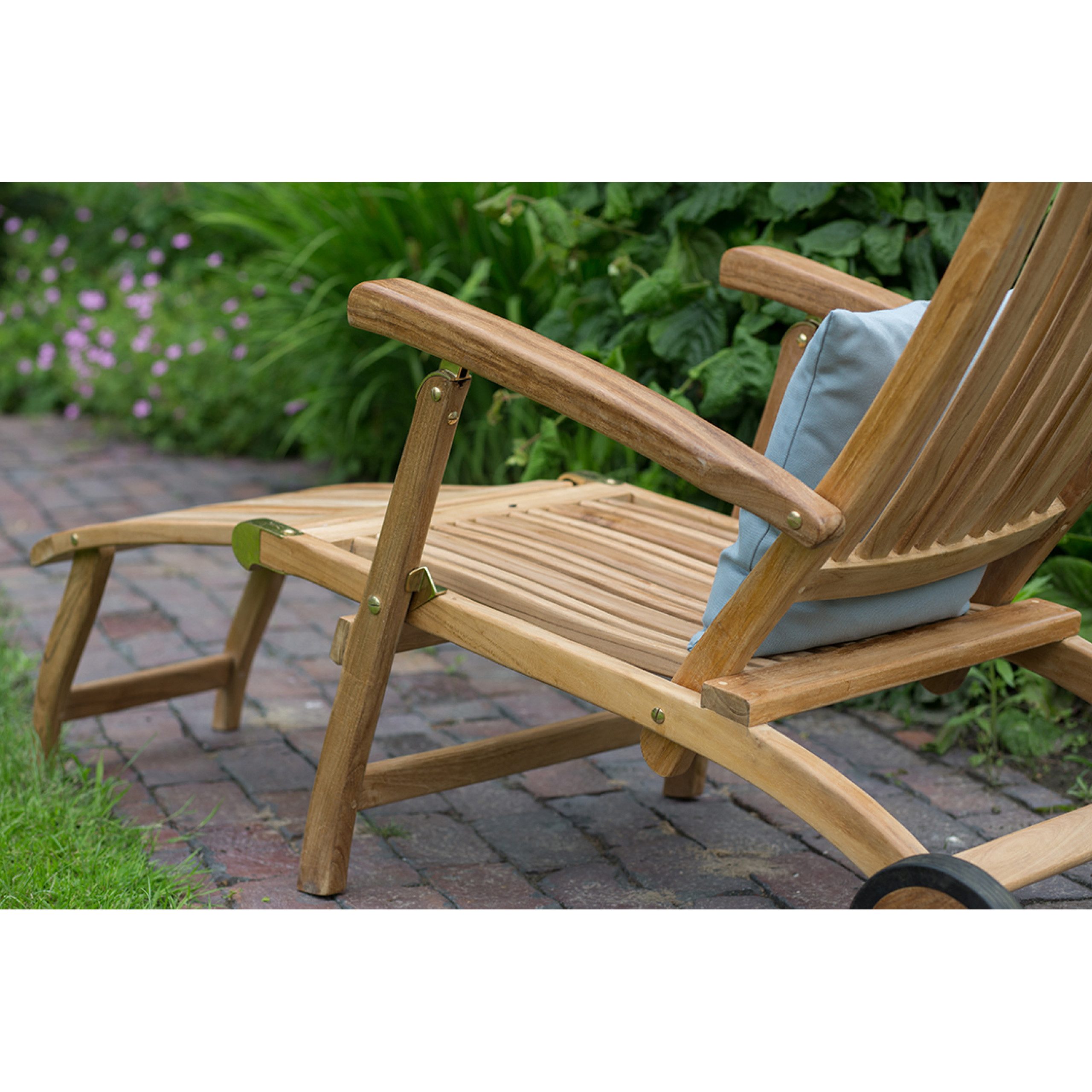 deVries Gartenlounge-Sessel deVries Deckchair FLORES aus Teakholz Premium Gartenliege mit Rädern