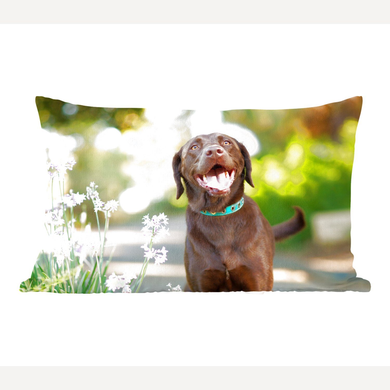 MuchoWow Dekokissen Ein Labrador Retriever mit schönen Blumen, Wohzimmer Dekoration, Zierkissen, Dekokissen mit Füllung, Schlafzimmer