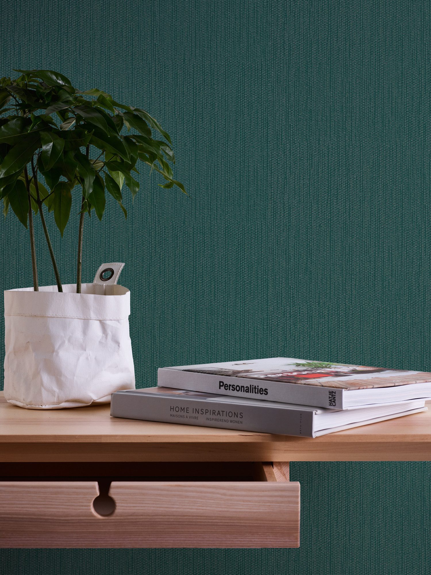 A.S. Création Vliestapete Casual Living Struktur-Tapete Unitapete leicht glitzernd Landhaus, strukturiert, Glitzermuster, (1 St), Vliestapete Uni für Schlafzimmer Küche Wohnzimmer Struktur Design Flur