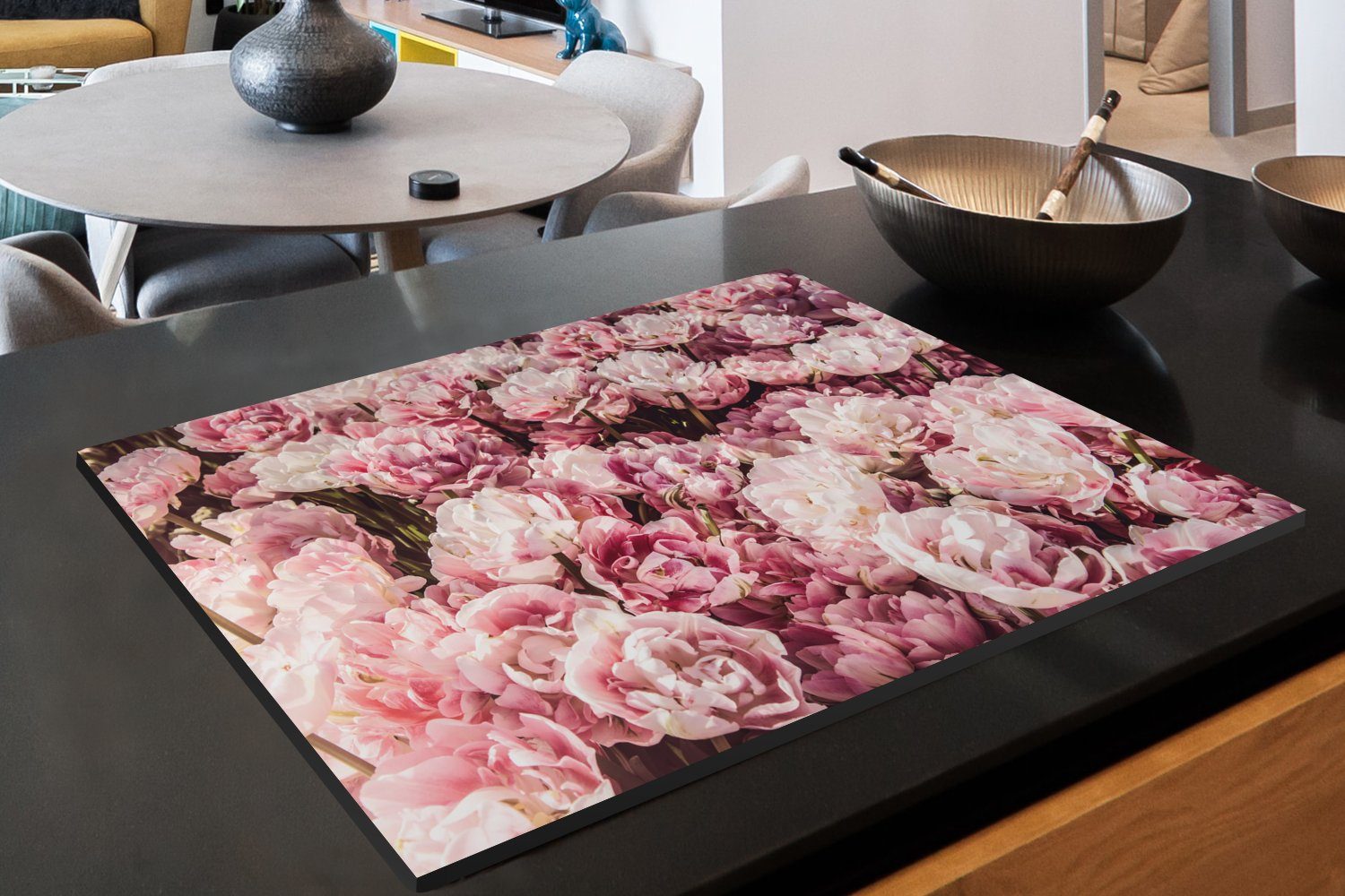 küche, Induktionskochfeld die für Herdblende-/Abdeckplatte Vinyl, (1 - Schutz - 81x52 Ceranfeldabdeckung Blumen MuchoWow cm, Natur Rosa, tlg),