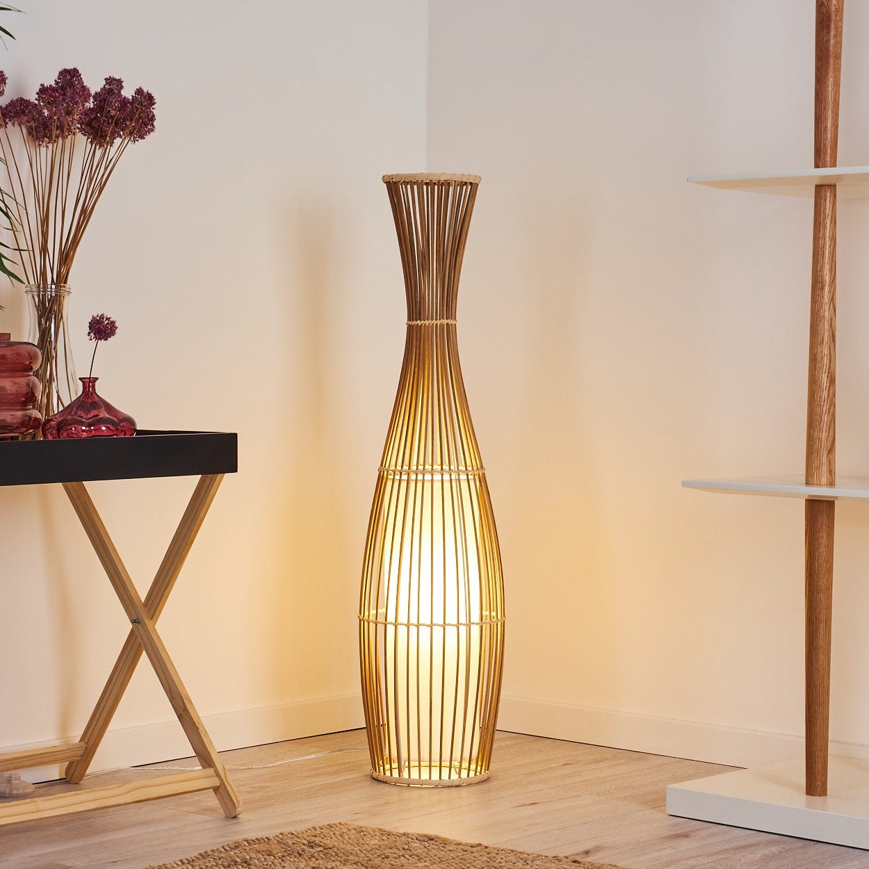 hofstein Stehlampe »Archi« Stehleuchte Vintage Bodenleuchte aus Bambus/Stoff, Natur/Weiß, ohne Leuchtmittel, Ø18cm, E27, im Boho-Style mit Fußschalter am Kabel – Bild 4 von 5