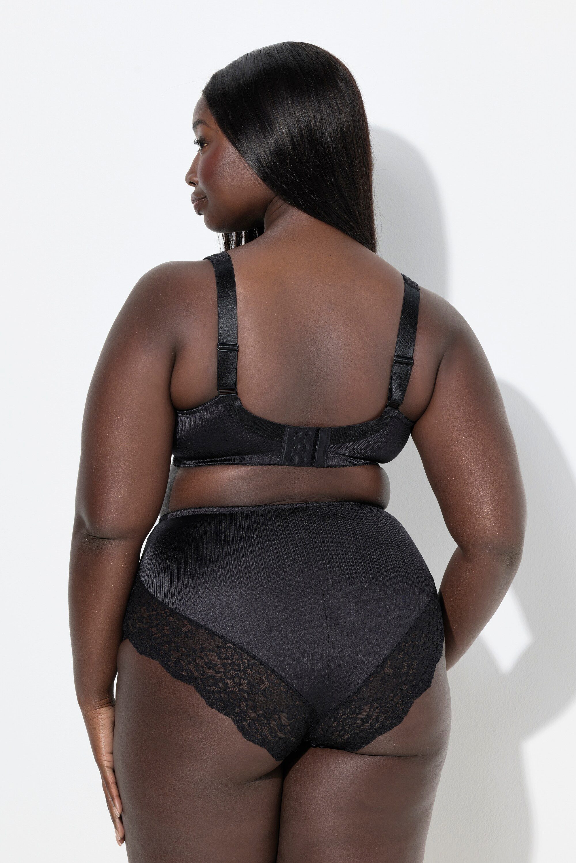 Ulla Popken Entlastungs-BH Minimizer-BH Satin Spitze ohne Bügel