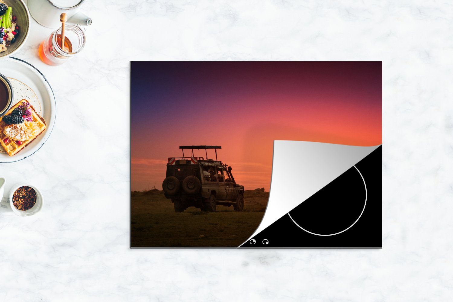 70x52 cm, Mobile Vinyl, Sonne, Ceranfeldabdeckung Kenia untergehender (1 mit nutzbar, Steppe MuchoWow die Jeepfahrt von tlg), Arbeitsfläche über Herdblende-/Abdeckplatte