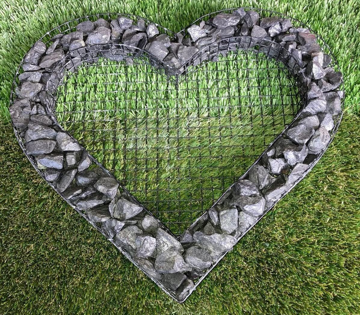 Gartenwelt Riegelsberger Gartenfigur Herz Gitter Grabschmuck Gartendekorati günstig online kaufen