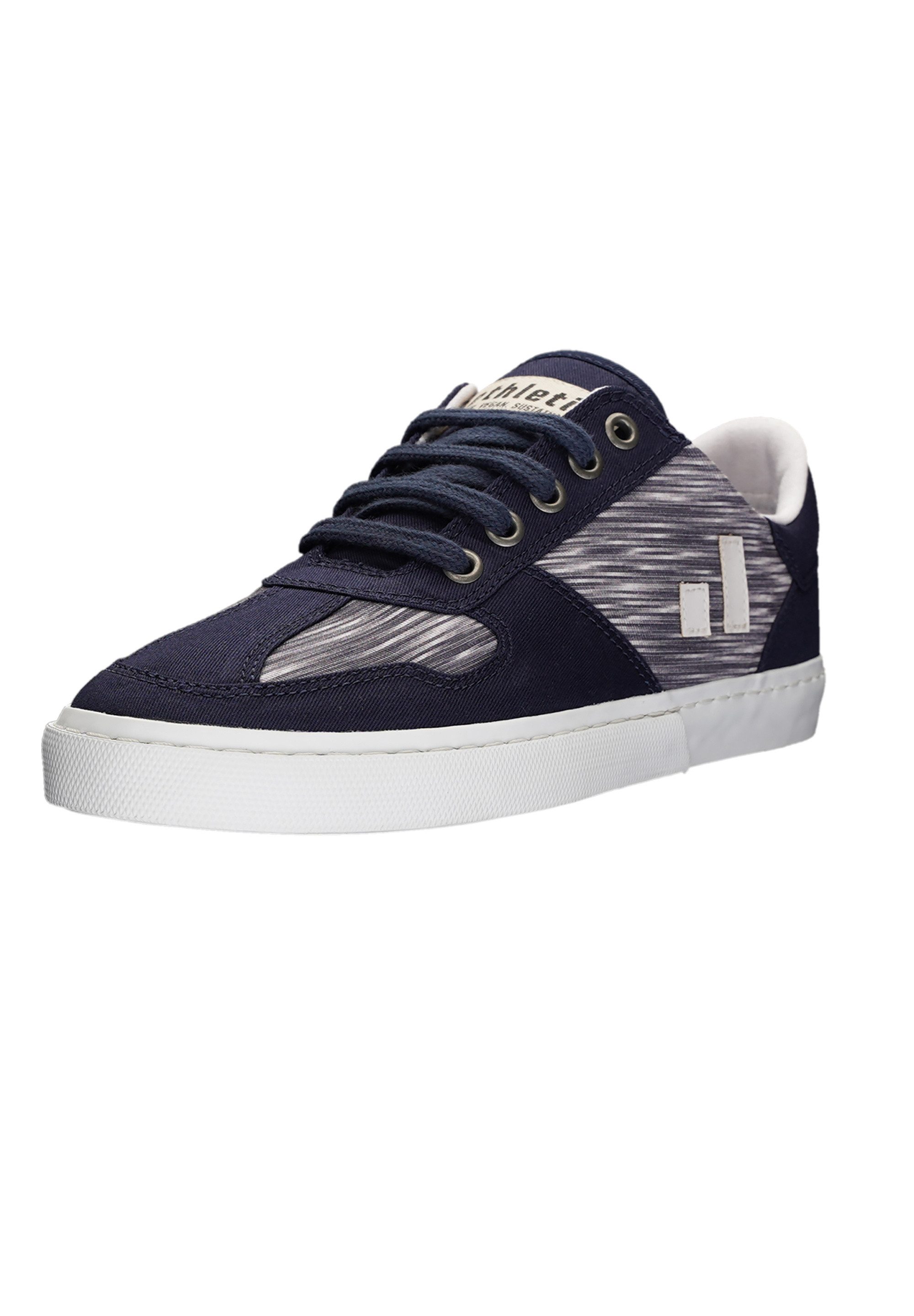 Root II Sneaker