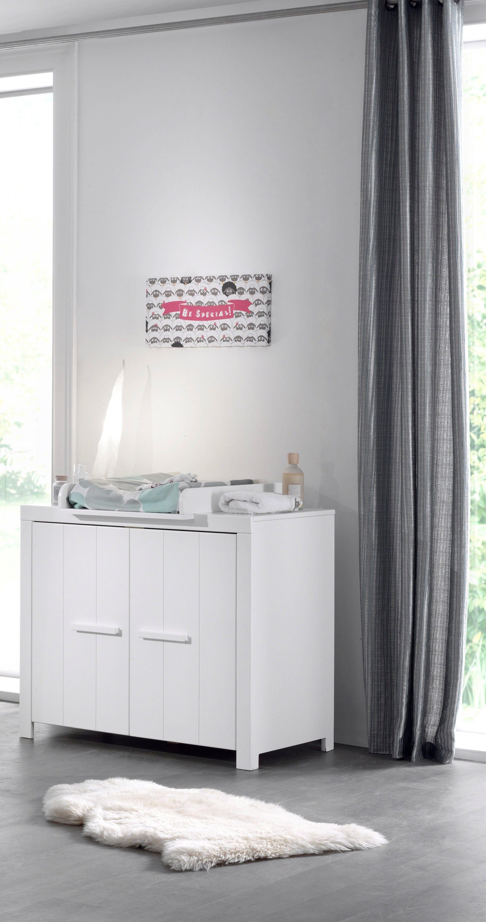 Vipack Hochkommode Erik (Made in Europe), Kommode in Landhaus Optik in Verbindung mit viel Stauraum