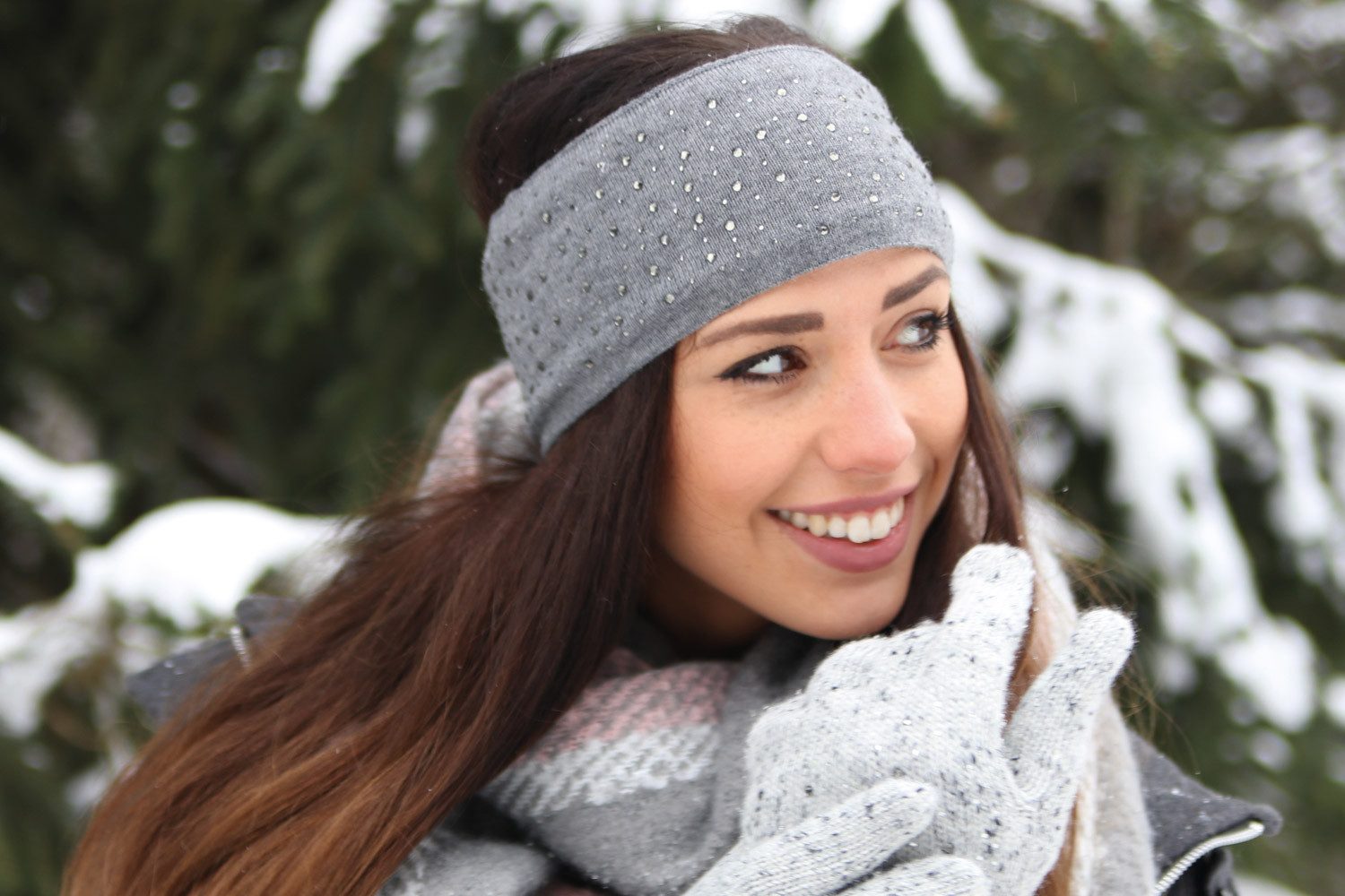 styleBREAKER Stirnband Feinstrick Stirnband mit Strass günstig online kaufen