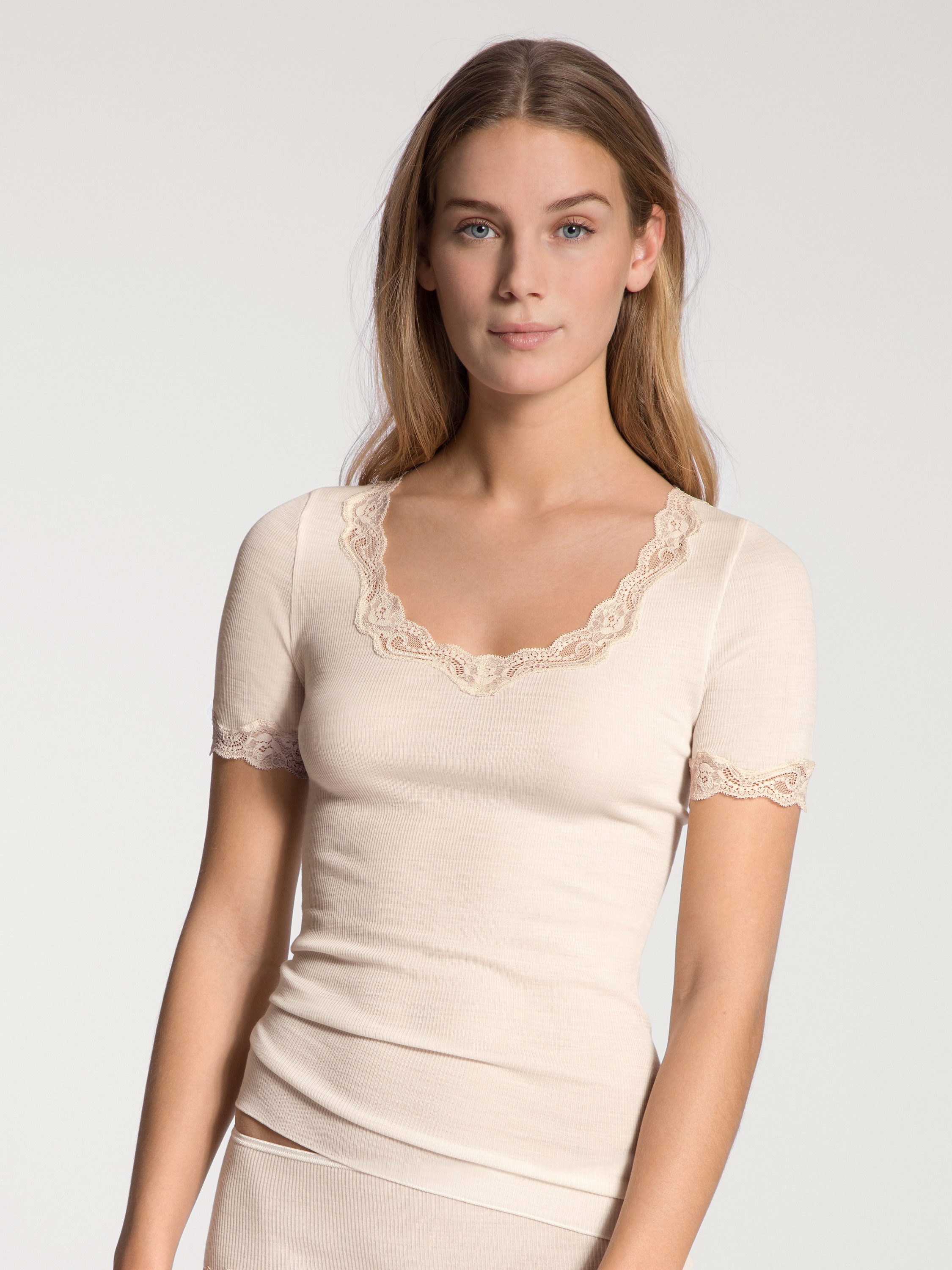 CALIDA Unterziehshirt Richesse Lace Damen (1-St) günstig online kaufen