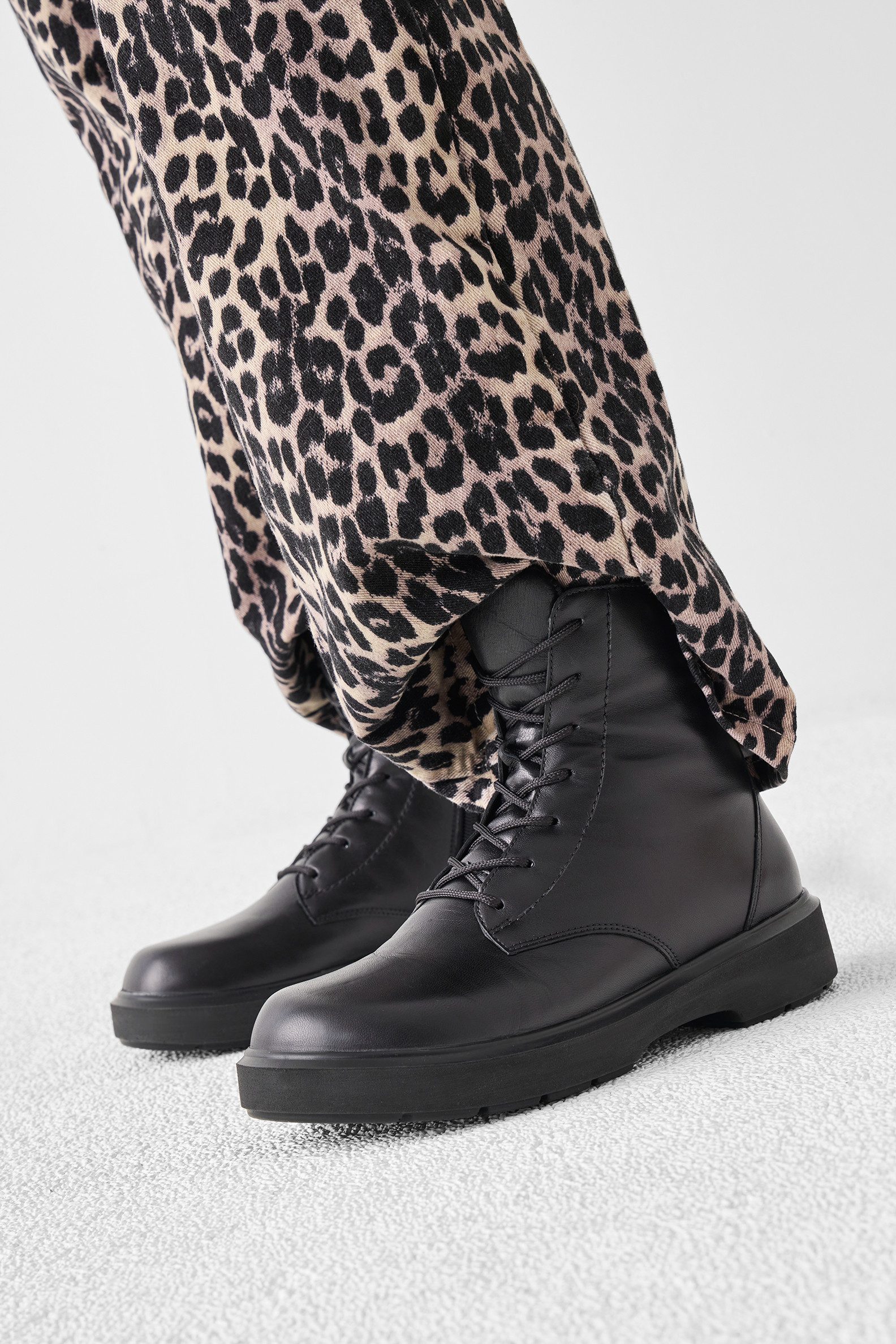 Waldläufer H-Quinn Stiefelette Komfortboots, Schnürboots in Bequemweite H (sehr weit)