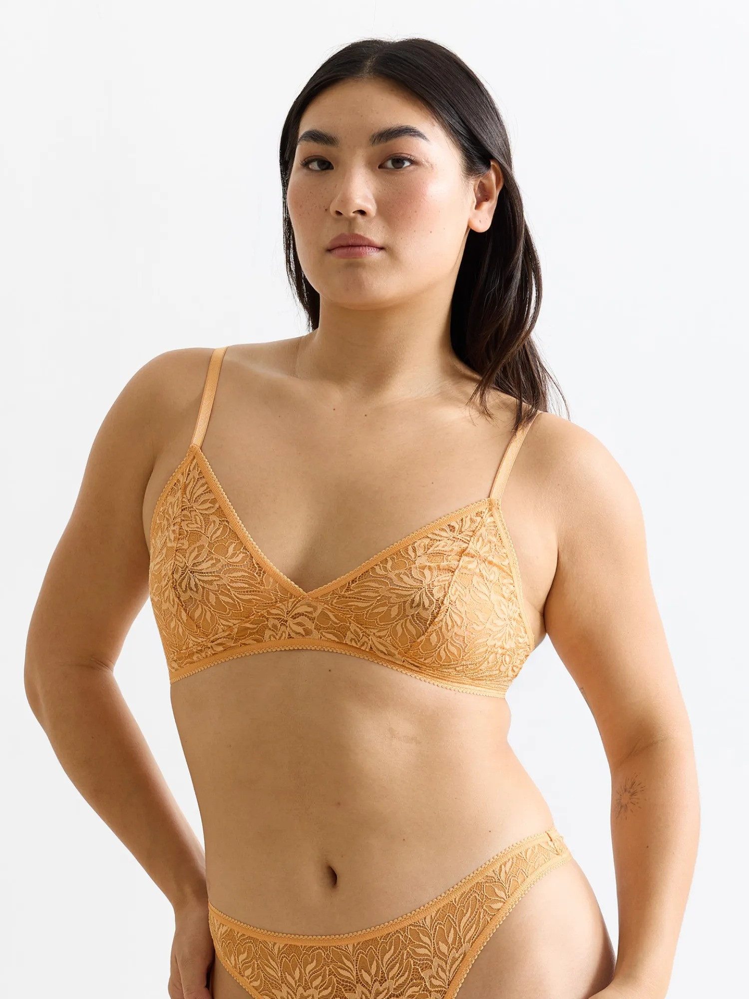 Bügelloser BH ICONIC LACE TRIANGEL BH
