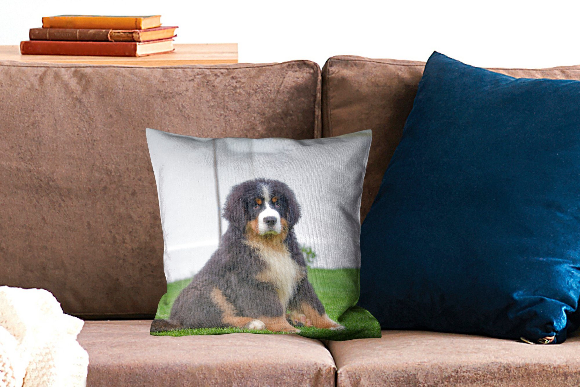 mit Super Wohzimmer, Dekokissen MuchoWow Deko, Sofakissen Welpe, Füllung Zierkissen für süßer Sennenhund Berner Schlafzimmer,