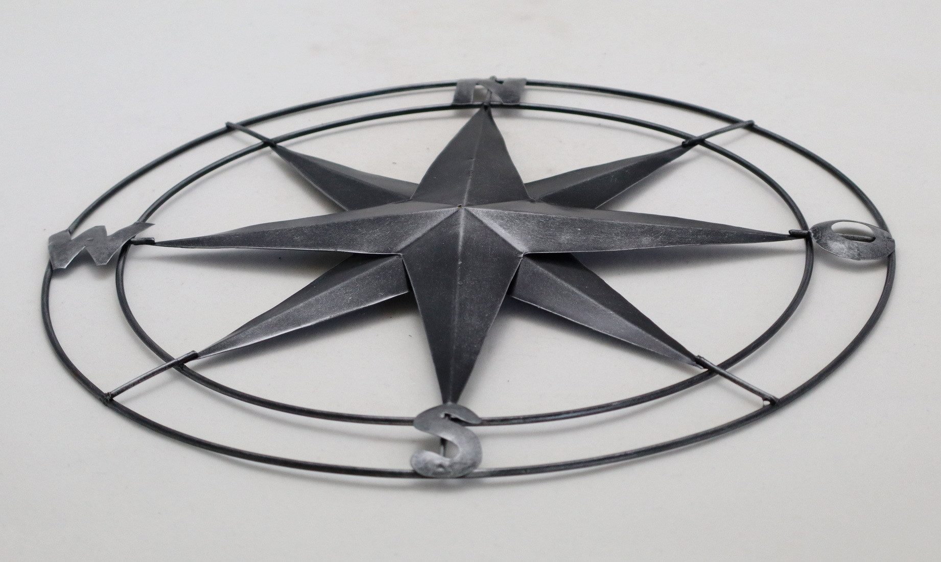 dekotrend.gallery Wanddekoobjekt Wanddeko Kompass Metall Windrose Maritim Stern Wandbild Skulptur Figur, Wanddeko, Dekofigur, Dekoobjekt Dekohänger Dekoskulptur – Bild 2 von 2