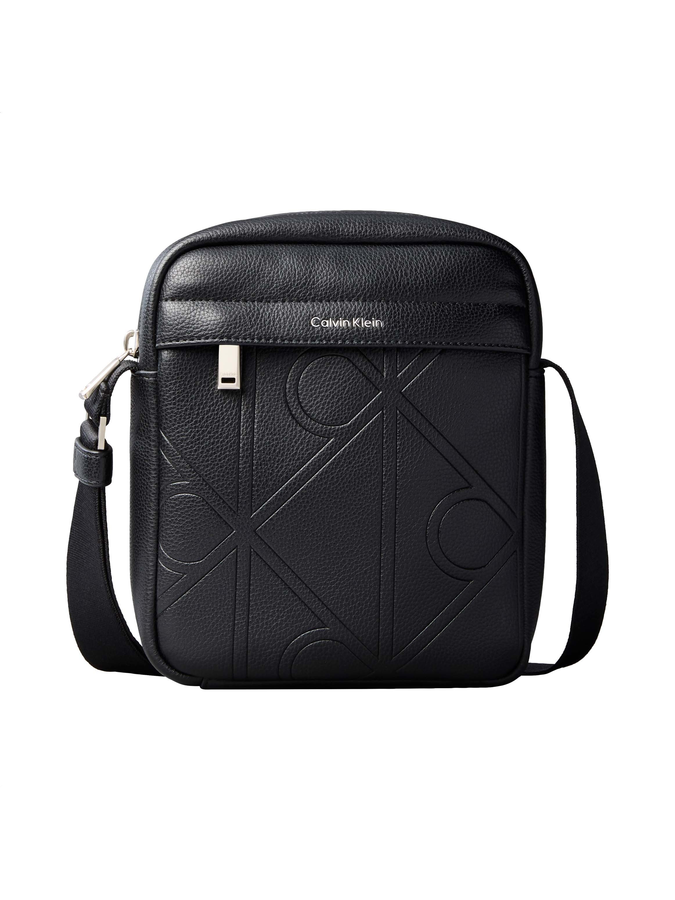 Calvin Klein Umhängetasche EMBLEM AOP EMBOSS REPORTER, Schultertasche, Body Bag mit Außenfach