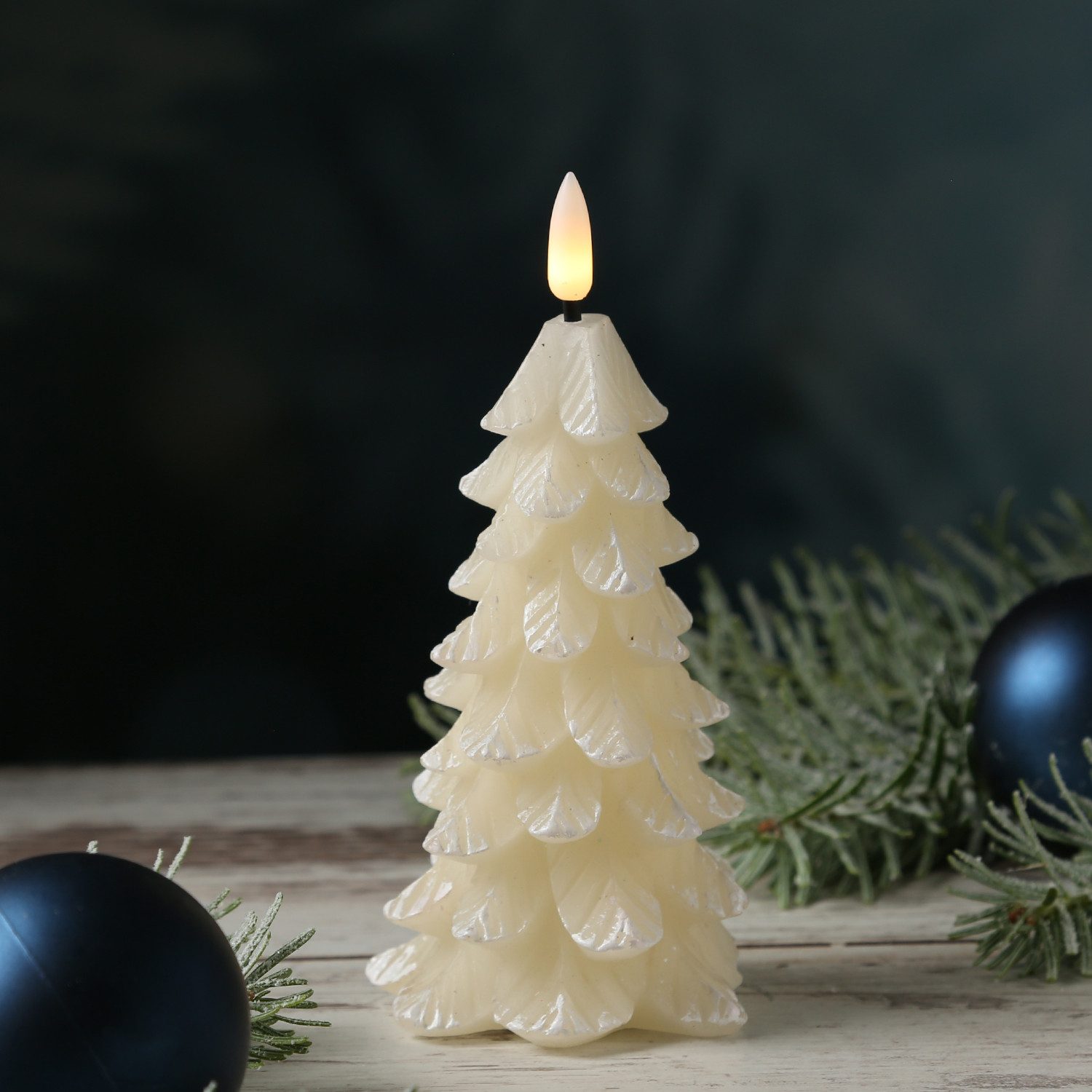 MARELIDA LED-Kerze Tannenbaum Weihnachtsbaum Baumform Echtwachs H: 16cm Timer creme, LED Classic, warmweiß (2100K bis 3000K)