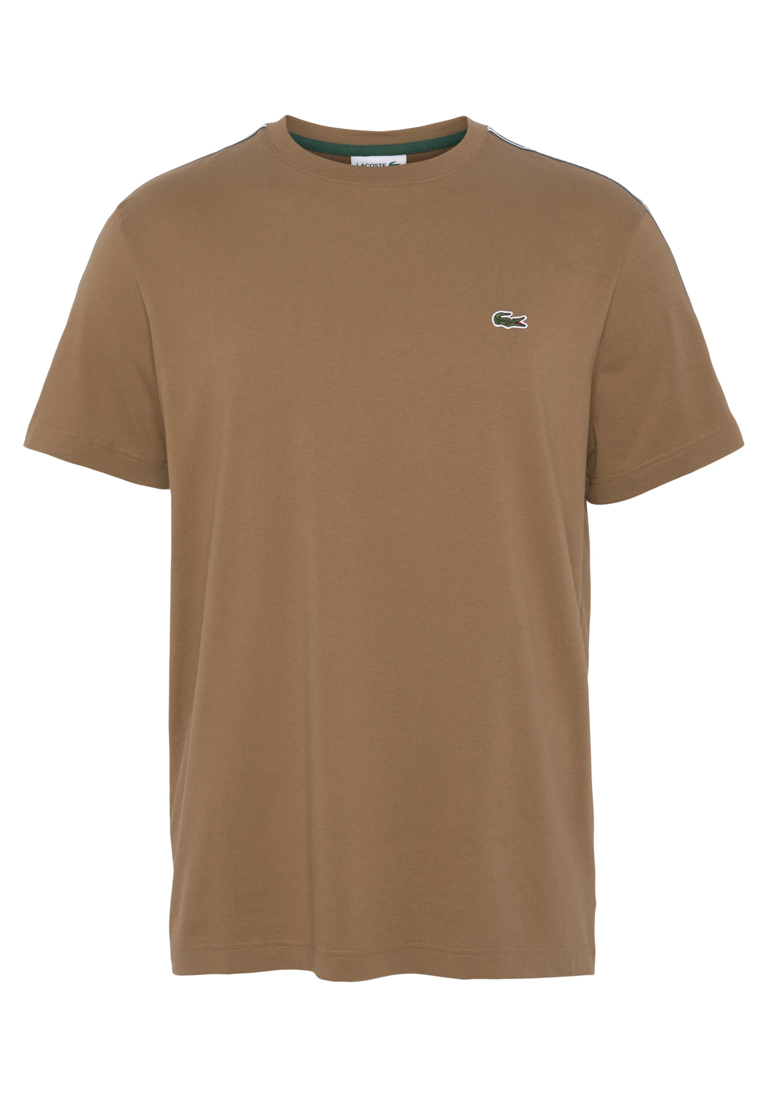 Lacoste T-Shirt mit beschriftetem Kontrastband an den Schultern braun