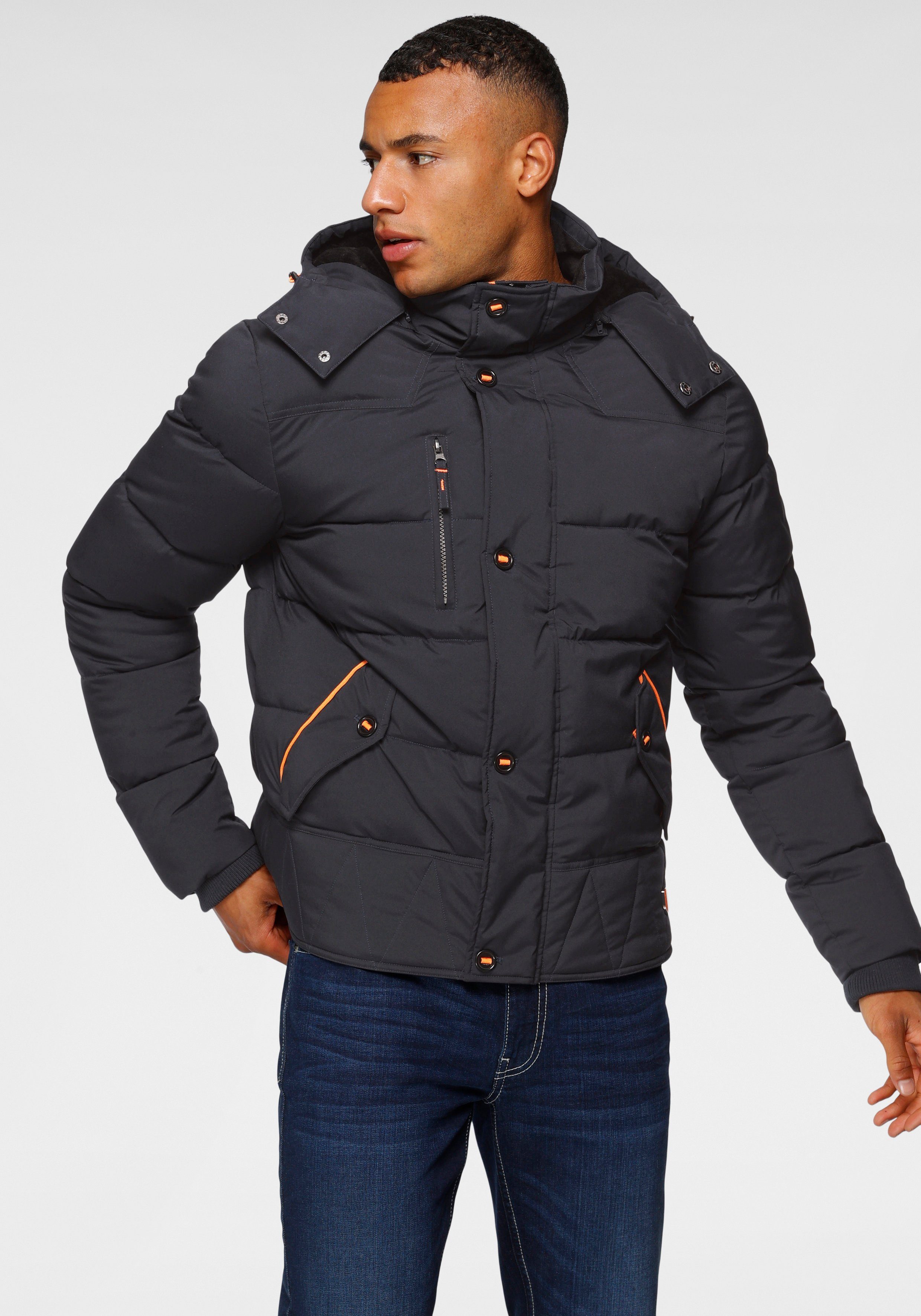 Bruno Banani Steppjacke mit vielen Details