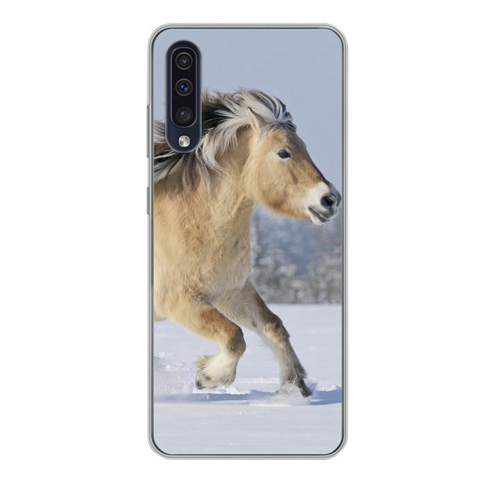 MuchoWow Handyhülle Fjordpferd läuft durch den Schnee Handyhülle Samsung Galaxy A50 Smartphone-Bumper Print Handy