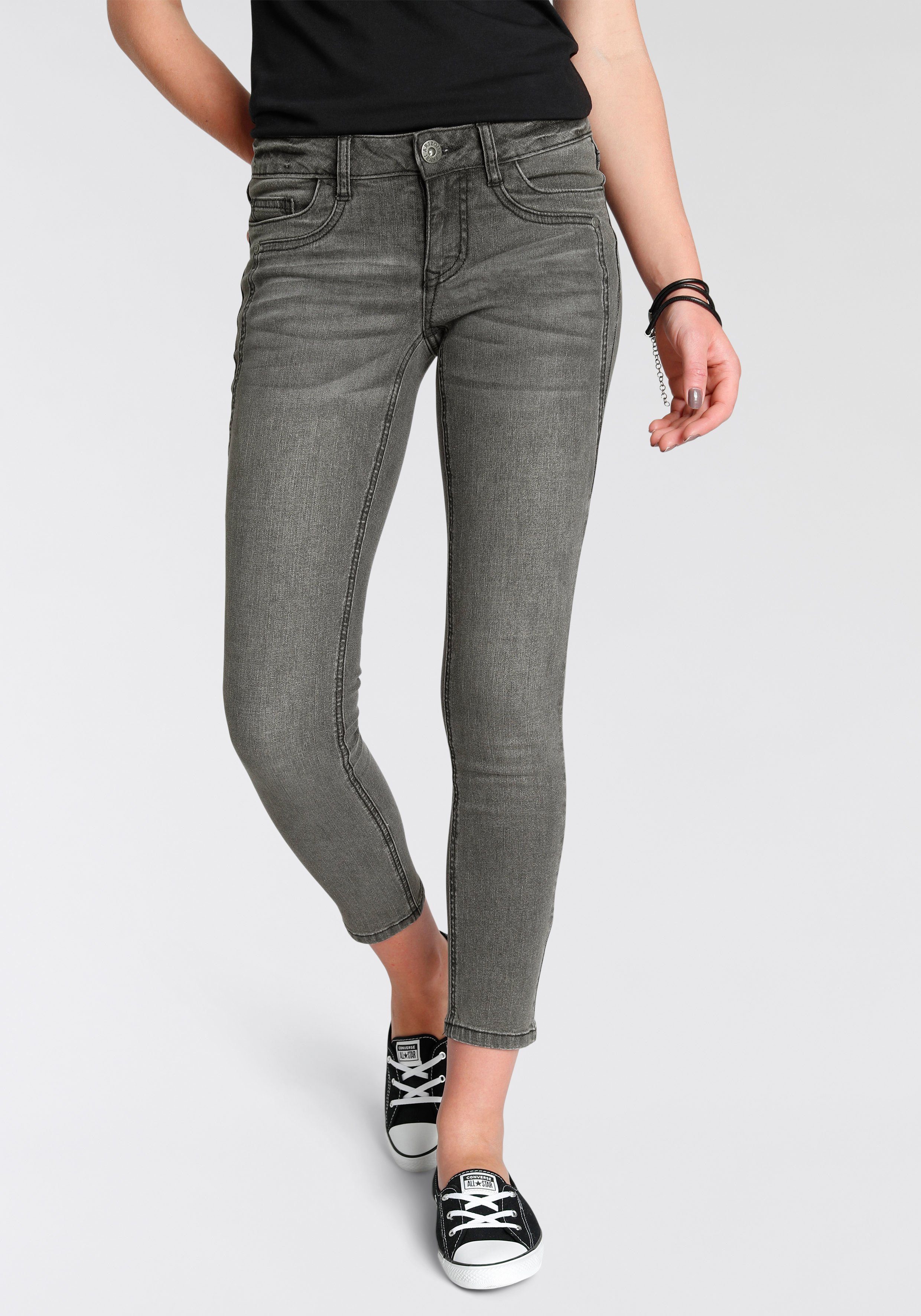 7/8-Jeans mit Keileinsätzen