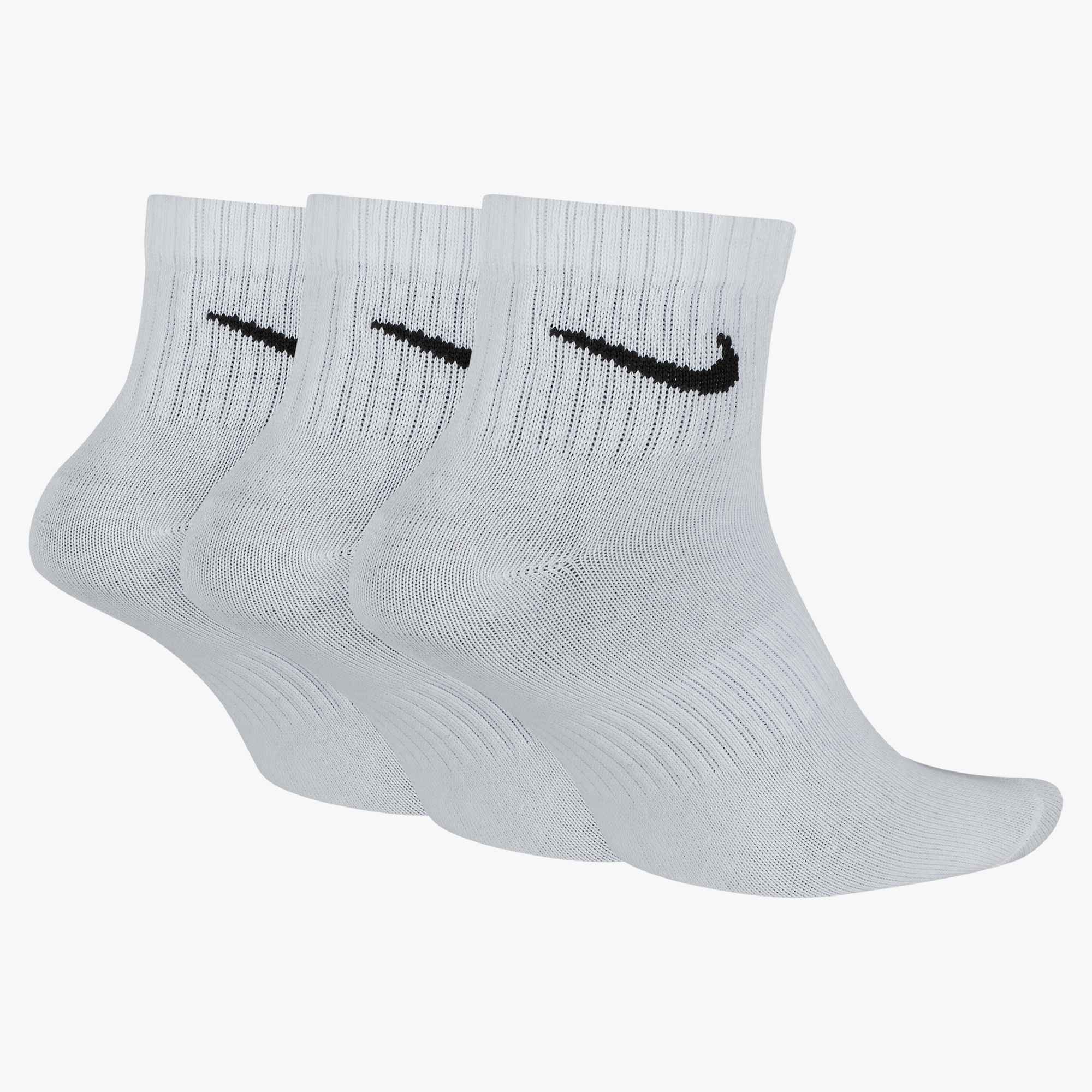 Nike Funktionssocken U NK ED LTWT ANKLE 3P 132 für sportive Aktivitäten, im praktischen 3er-Pack, leichtes Material