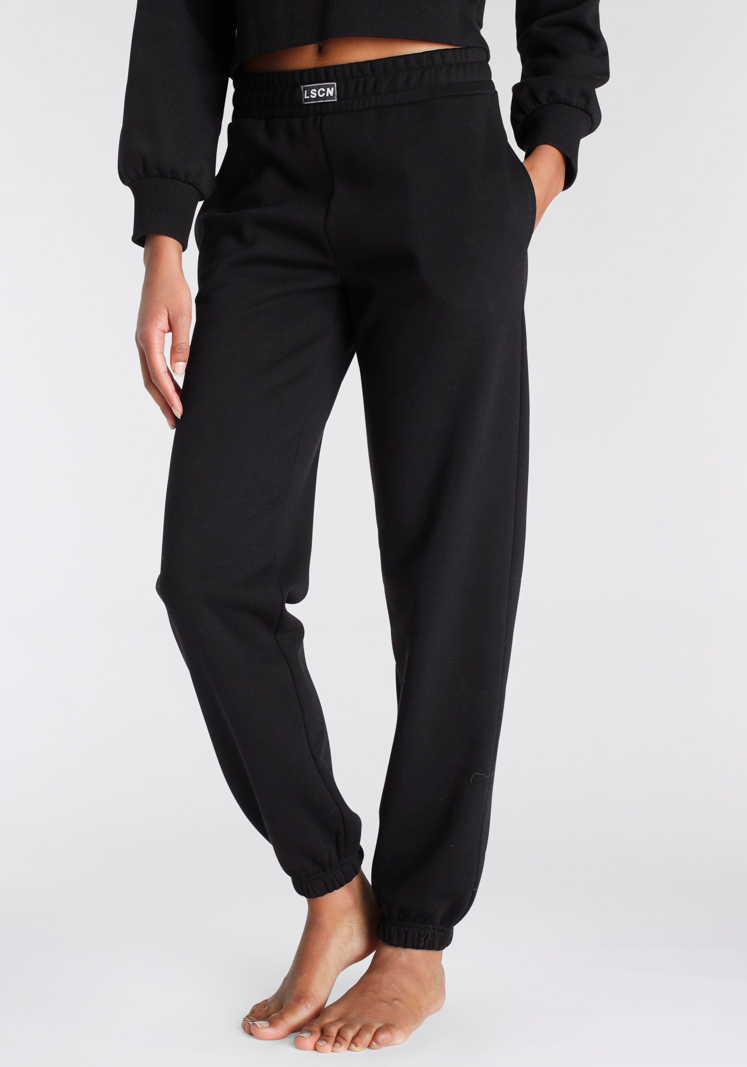 LASCANA Jogginghose mit geripptem Hosenbund, Loungewear, Loungeanzug schwarz