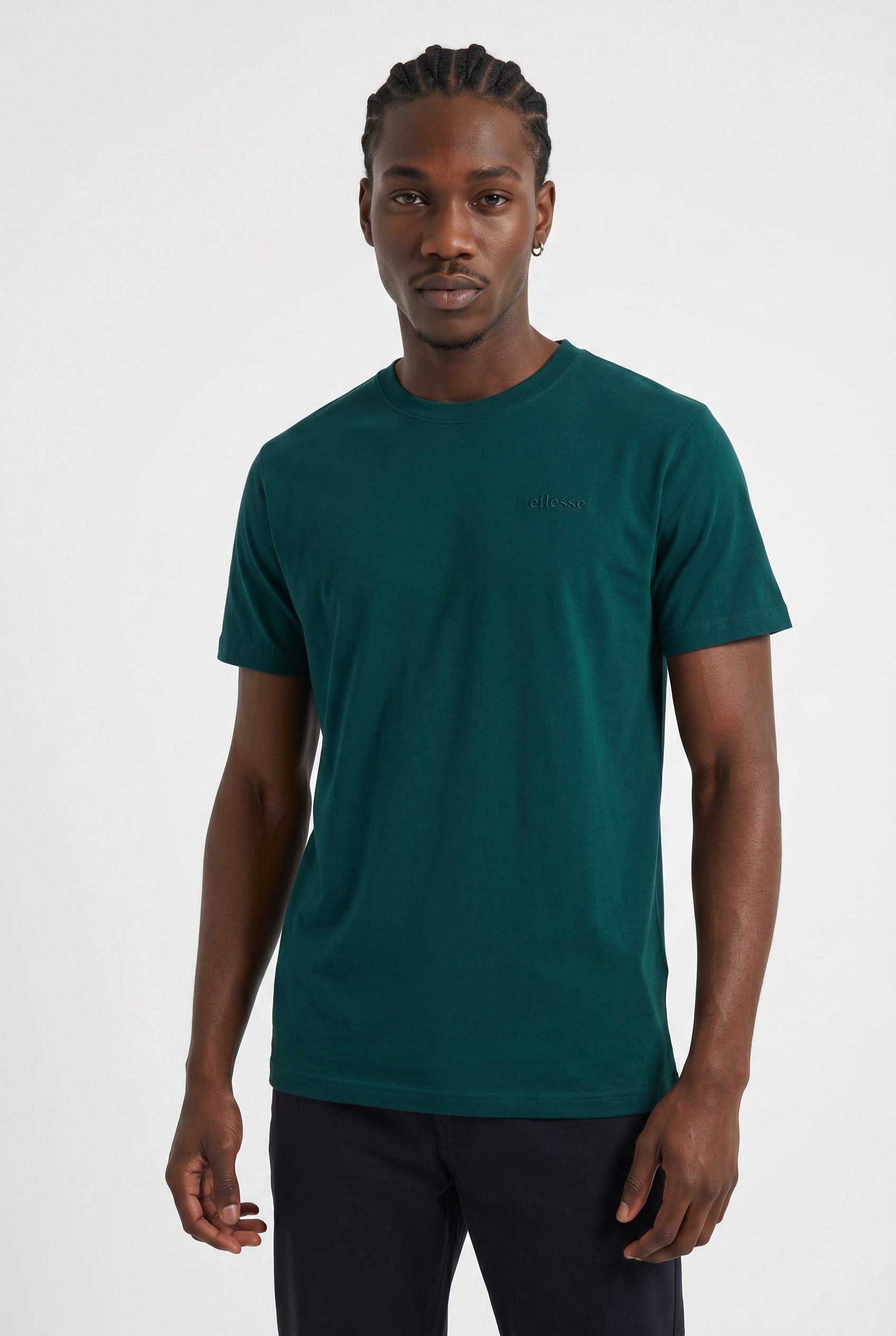 Ellesse T-Shirt ACCIANO T SHIRT mit dichter Stickerei auf der Brust, aus Baumwolle