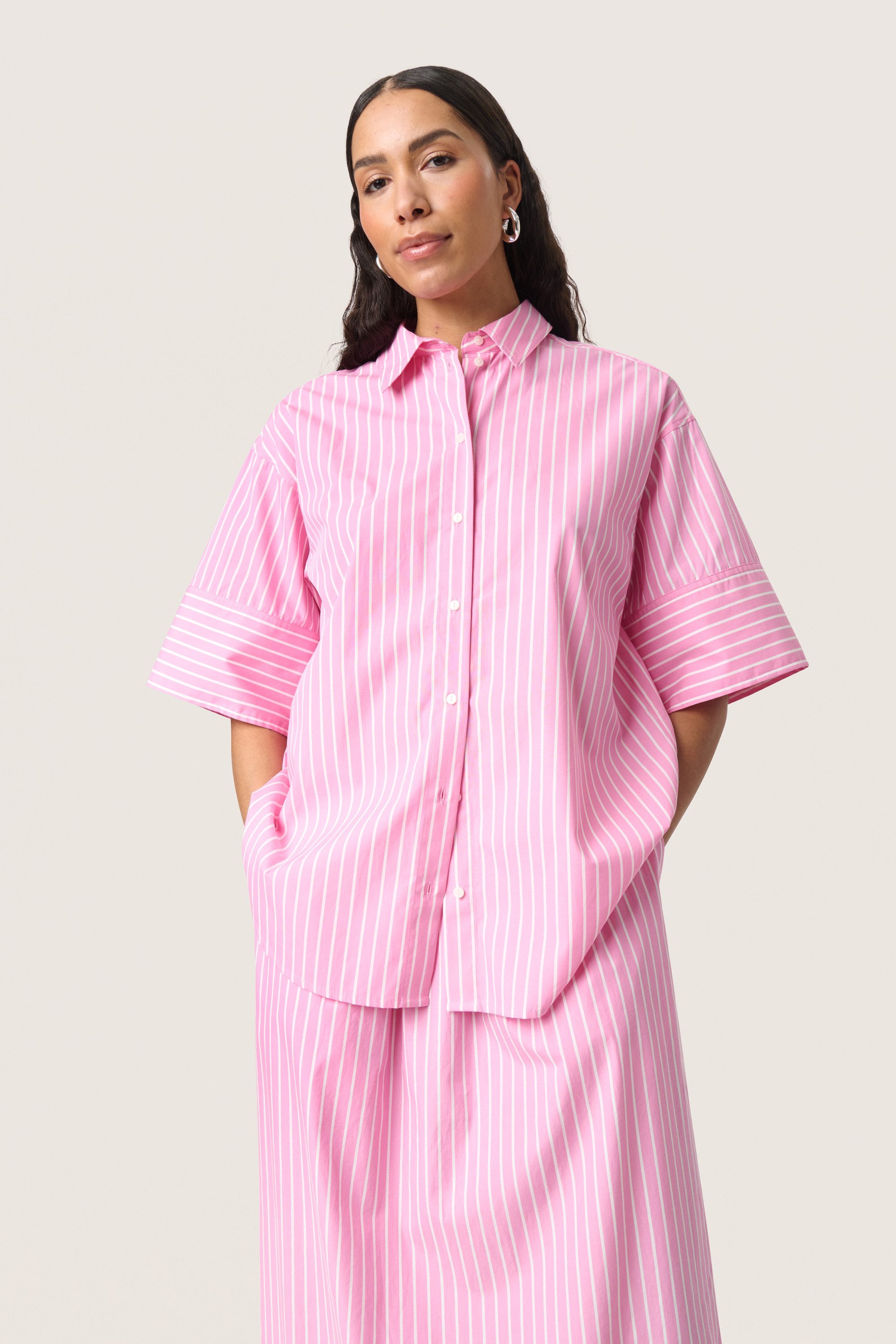 SOAKED IN LUXURY Kurzarmhemd Kurzarmhemd SLKaily