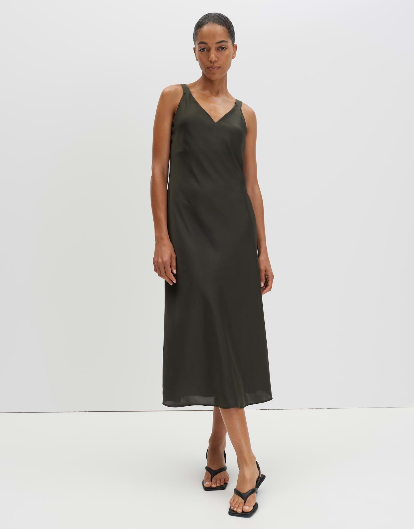 someday Midikleid Qova pure aus Satin mit schimmernder Oberfläche Fließende A-Linie für elegante Looks