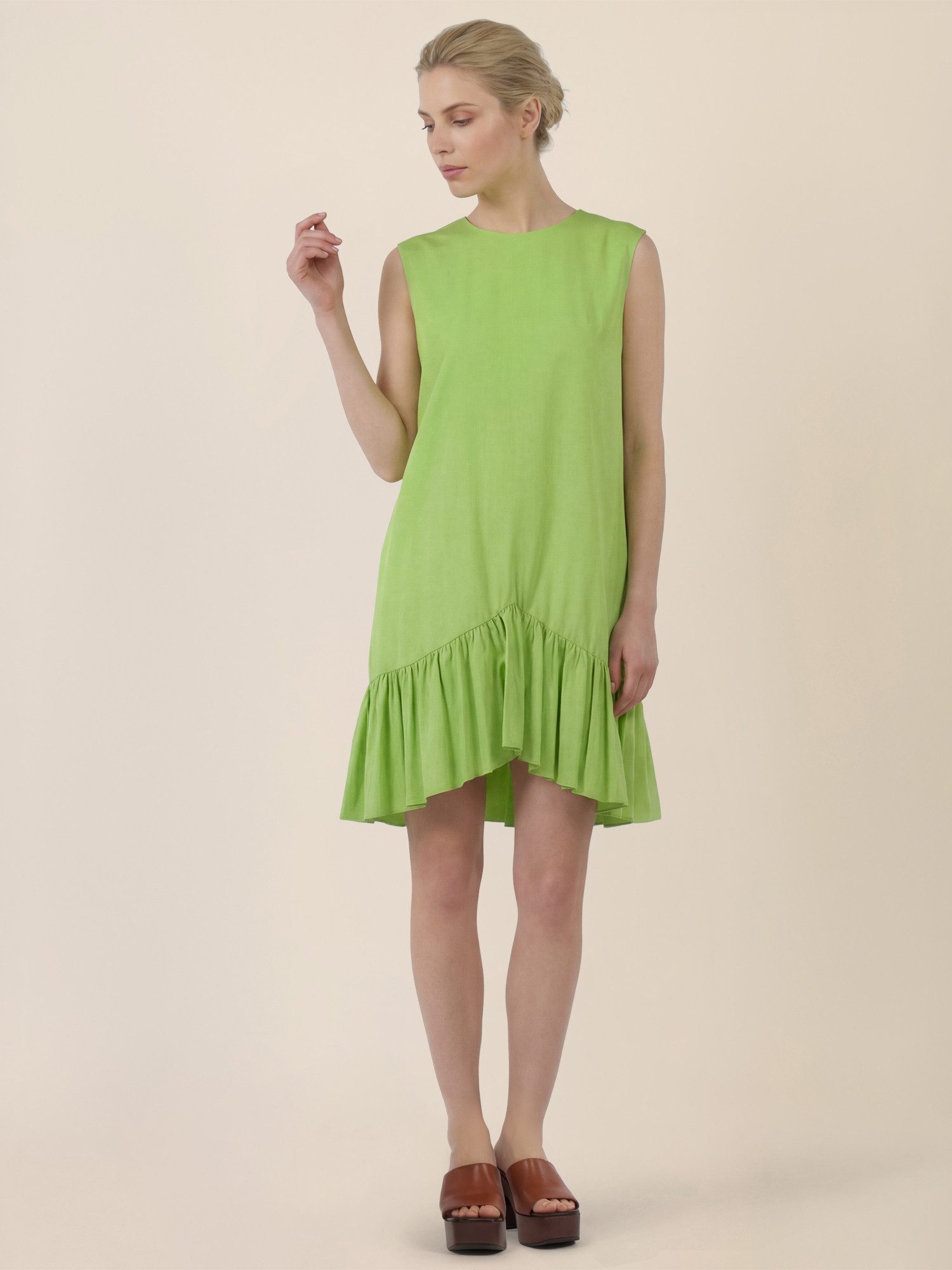 Apart Midikleid mit Volant und asymmetrischem Saum