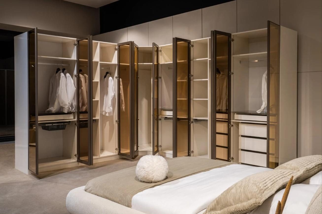JVmoebel Eckkleiderschrank Ankleidezimmer Set Modulares Schranksystem Beige Moderner Stil Hell Made in Europa