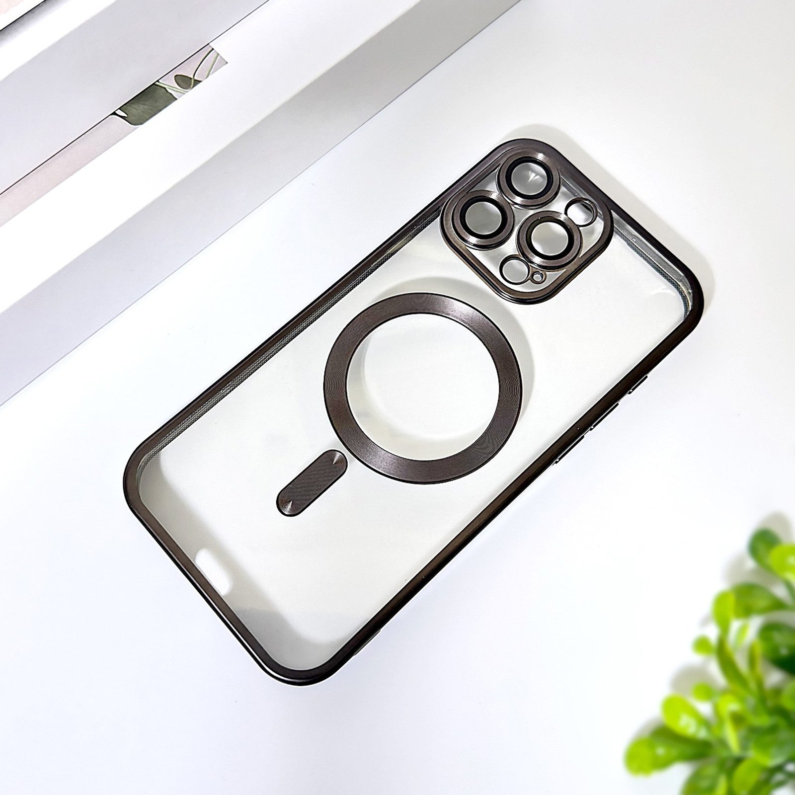 Wörleonline Handyhülle für iPhone 16 Pro / iPhone 16 Pro Max mit integriertem Kameraschutz, TPU Schutzhülle in passendem Titan-Farbton, MagSafe kompatible Hülle