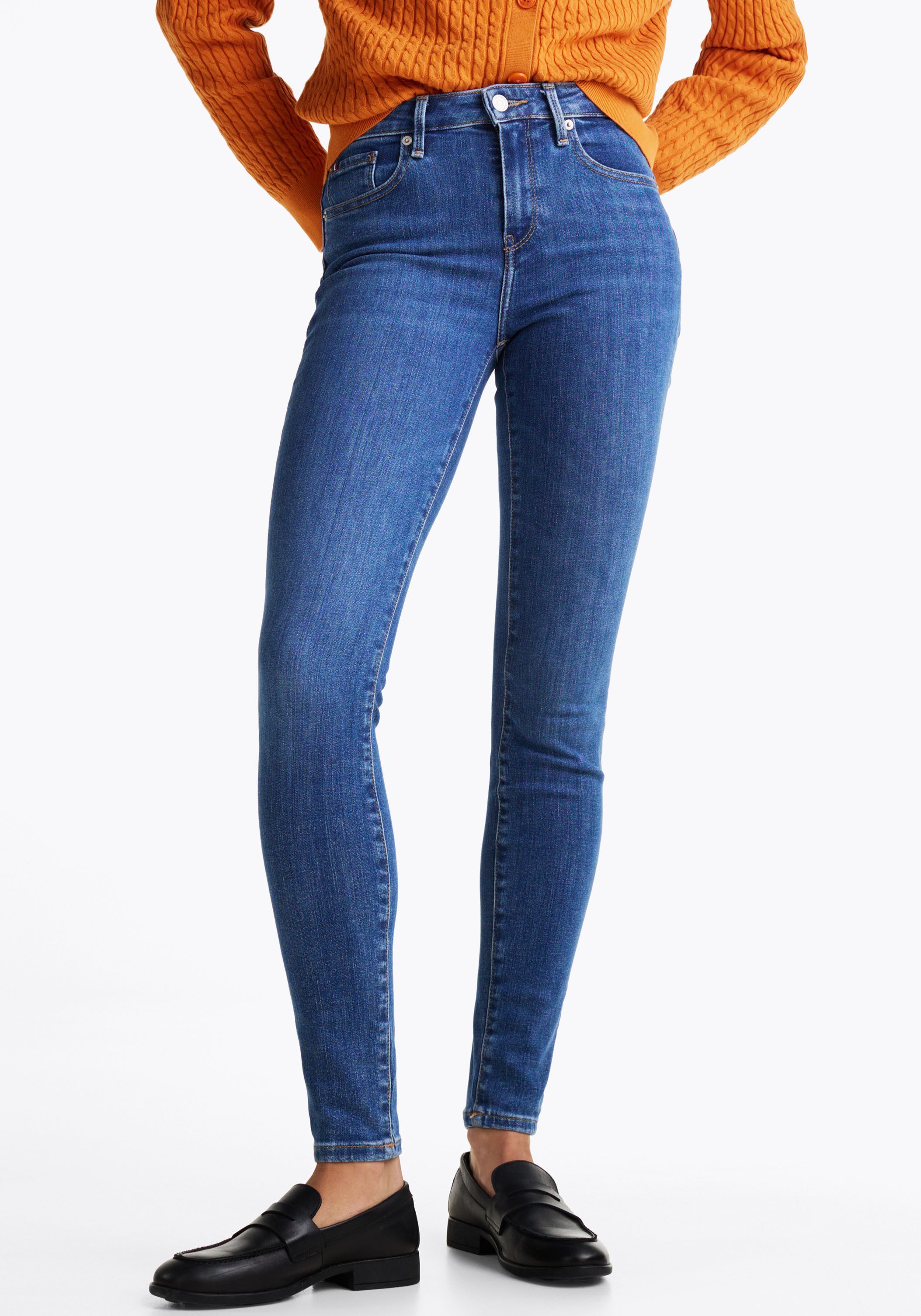 Tommy Hilfiger Skinny-fit-Jeans HERITAGE COMO SKINNY RW mit Tommy Hilfiger Logo-Badge