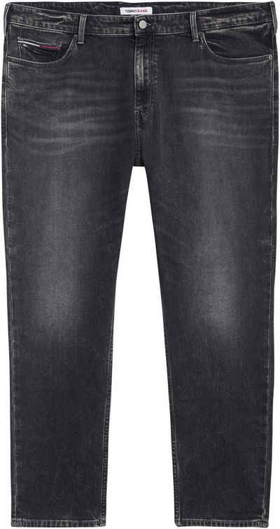 Tommy Jeans Plus Straight-Jeans »RYAN RGLR STRGHT PLUS« mit Leder-Badge