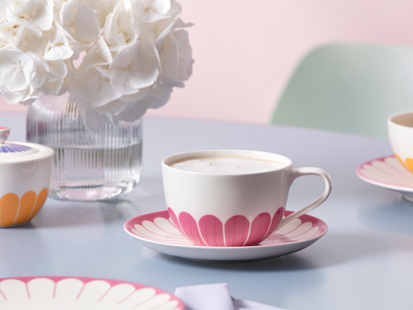 Villeroy & Boch Cappuccinotasse Fleur cassis Cappuccinotasse 0,3l, Premium Porcelain
