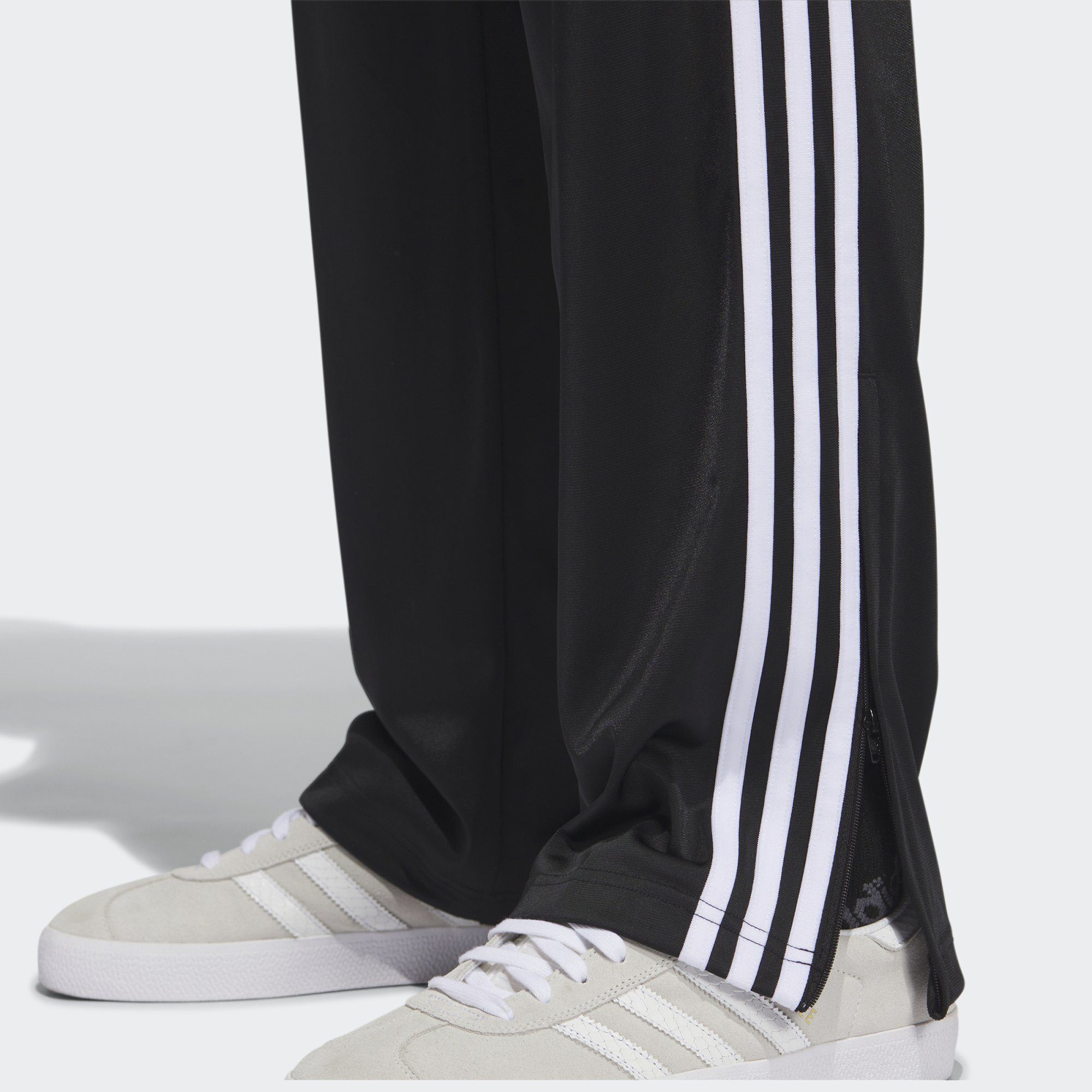 ADICOLOR Black Leichtathletik-Hose TRAININGSHOSE / adidas CLASSICS White FIREBIRD Originals