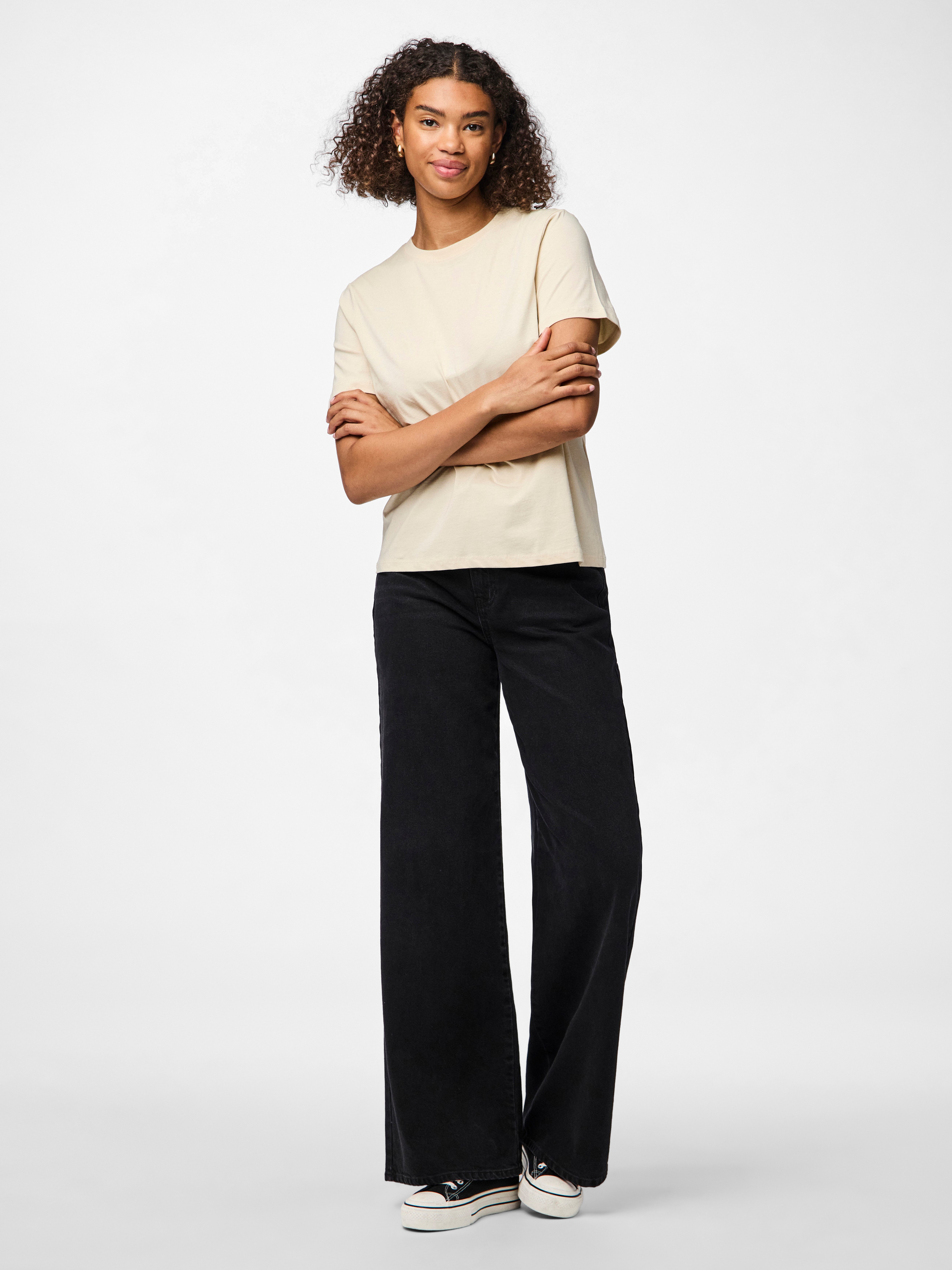 pieces Rundhalsshirt PCRIA SS SOLID TEE NOOS BC