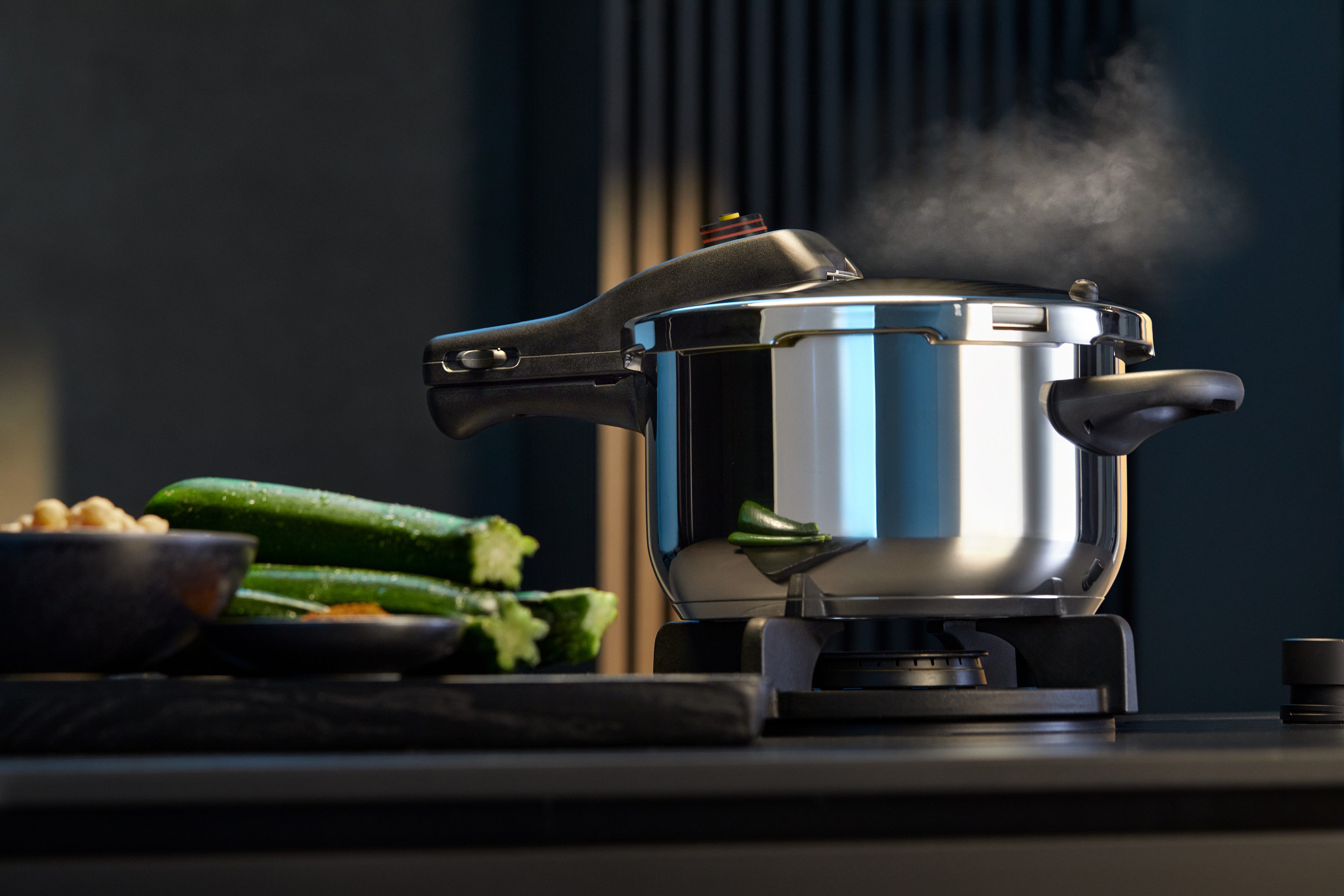 WMF Schnellkochtopf Perfect Dampfkochtopf, Cromargan® Edelstahl Rostfrei 18/10, Kochanzeige, Sicherheitssystem, einfache Reinigung